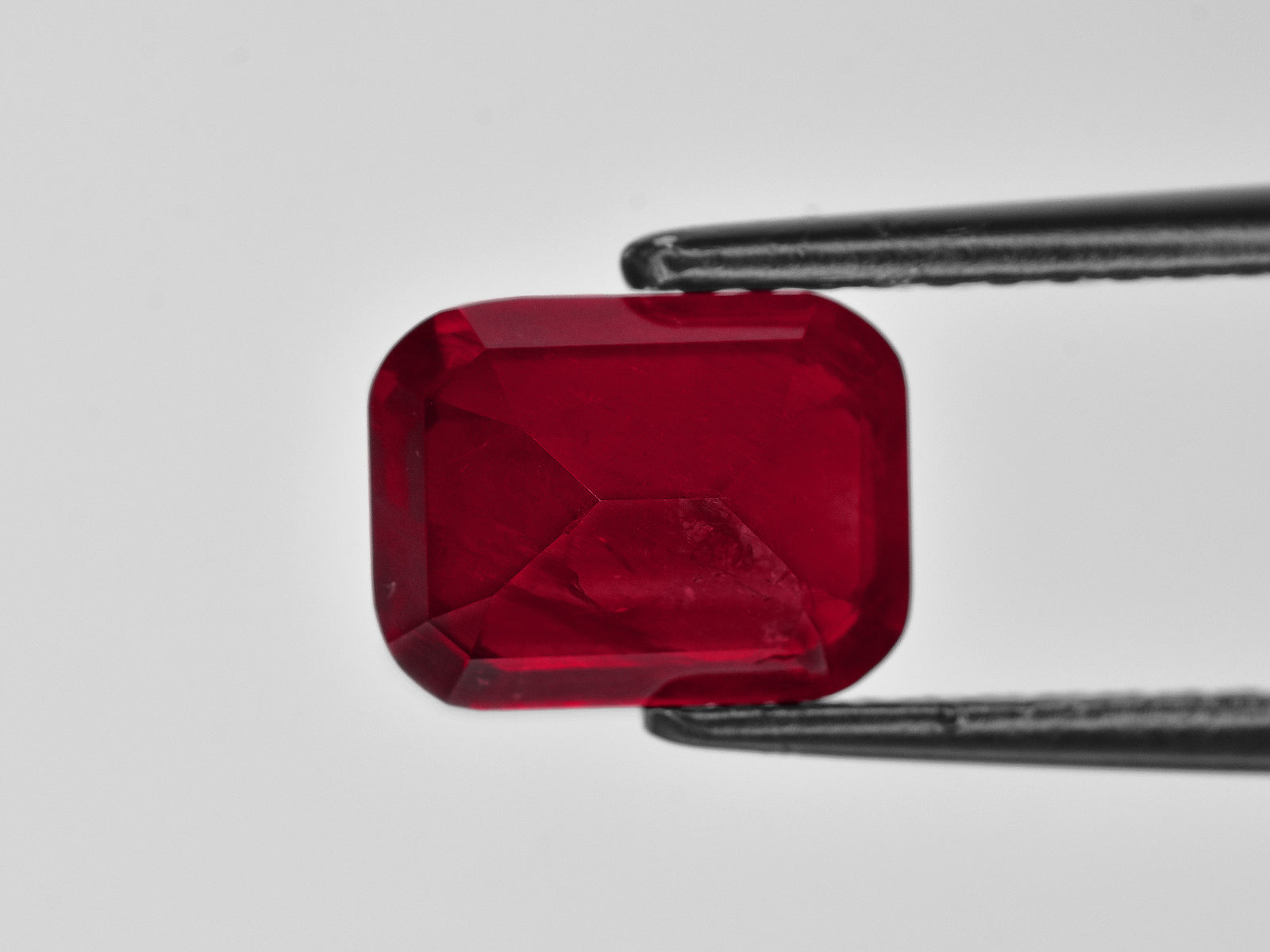 8801389-cushion-velvety-rich-pigeon-blood-red-grs-tanzania-natural-ruby-3.38-ct