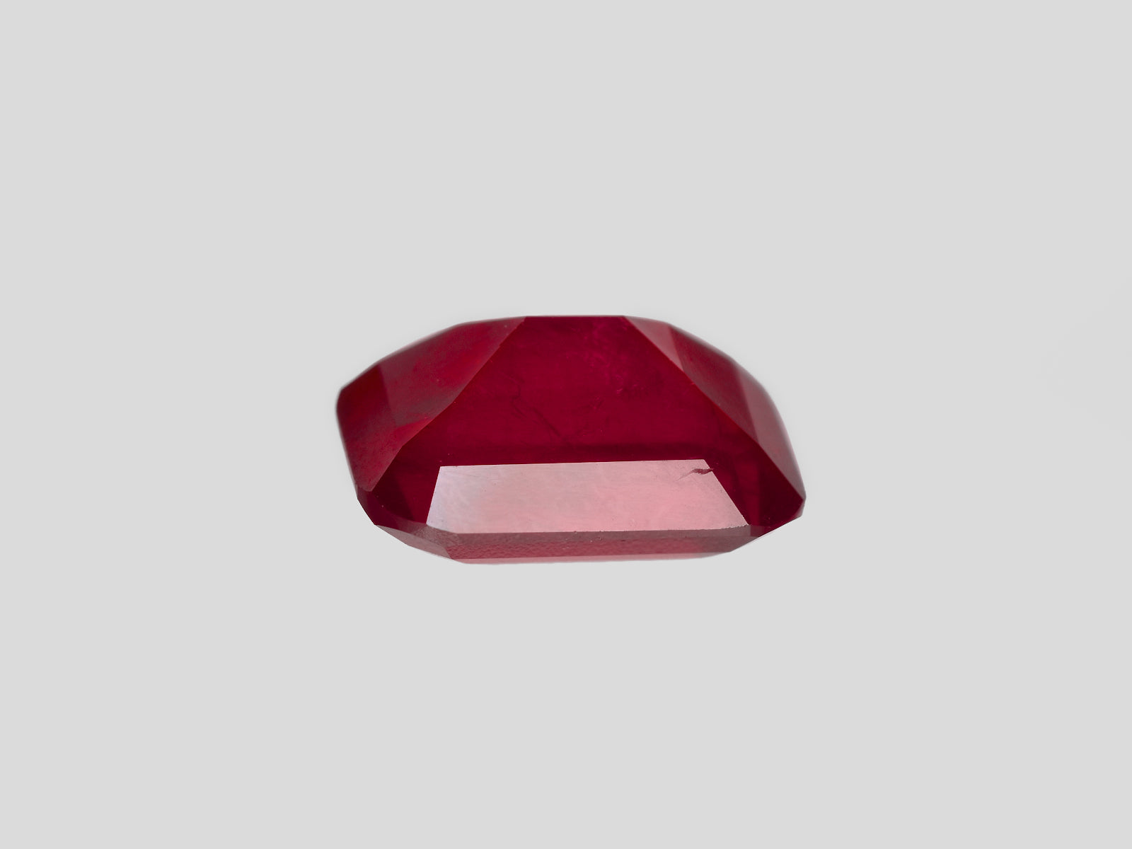 8801389-cushion-velvety-rich-pigeon-blood-red-grs-tanzania-natural-ruby-3.38-ct