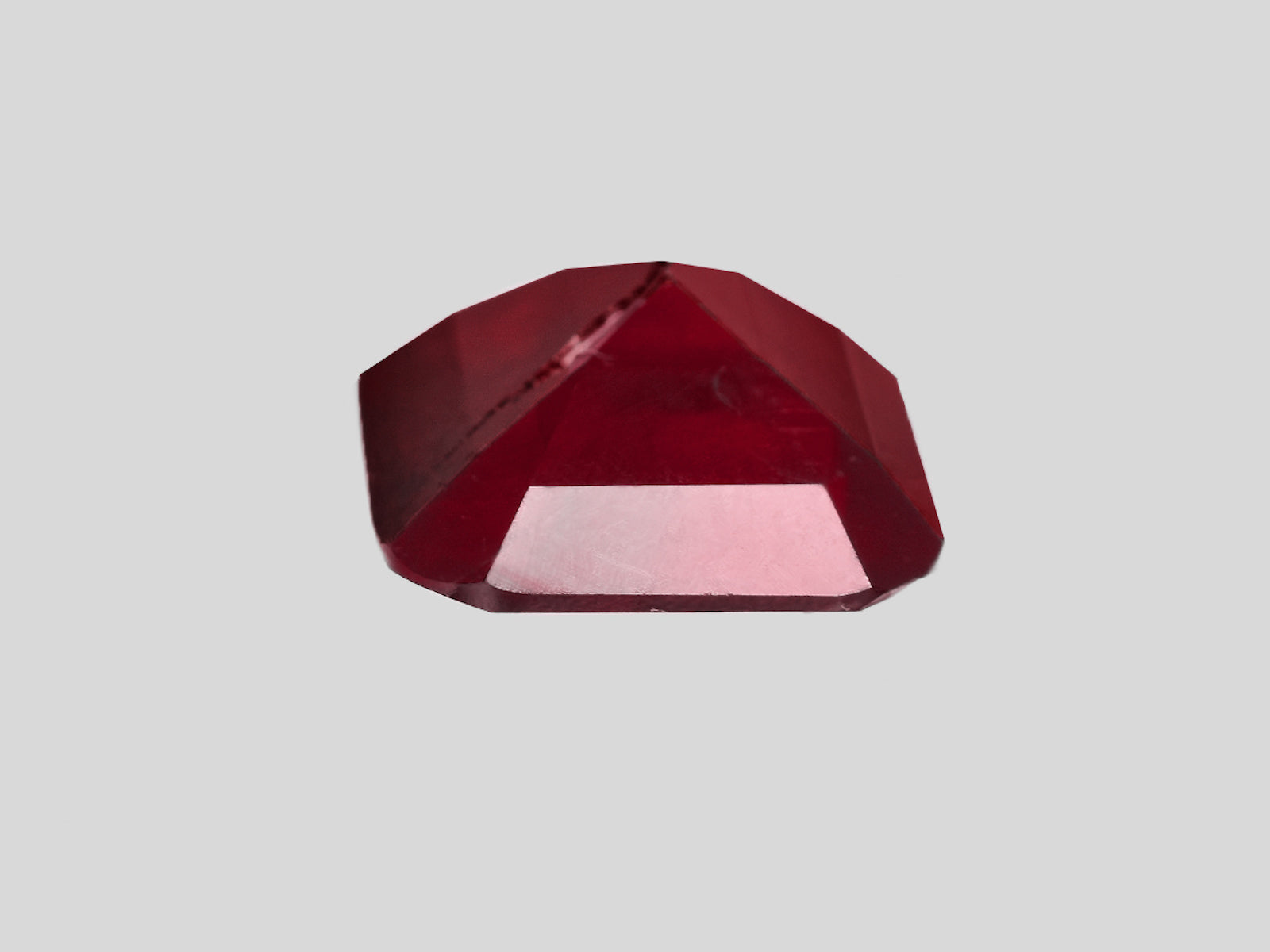 8801390-cushion-velvety-intense-pigeon-blood-red-grs-mozambique-natural-ruby-2.25-ct