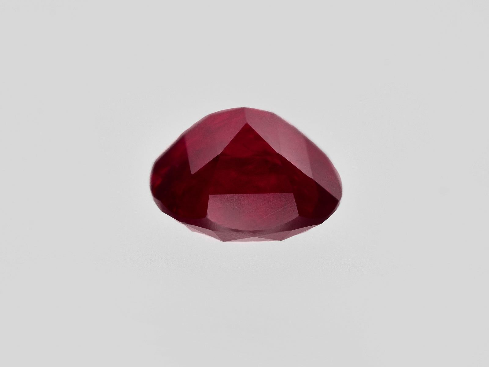 8801391-oval-fiery-deep-pigeon-blood-red-grs-tanzania-natural-ruby-2.40-ct