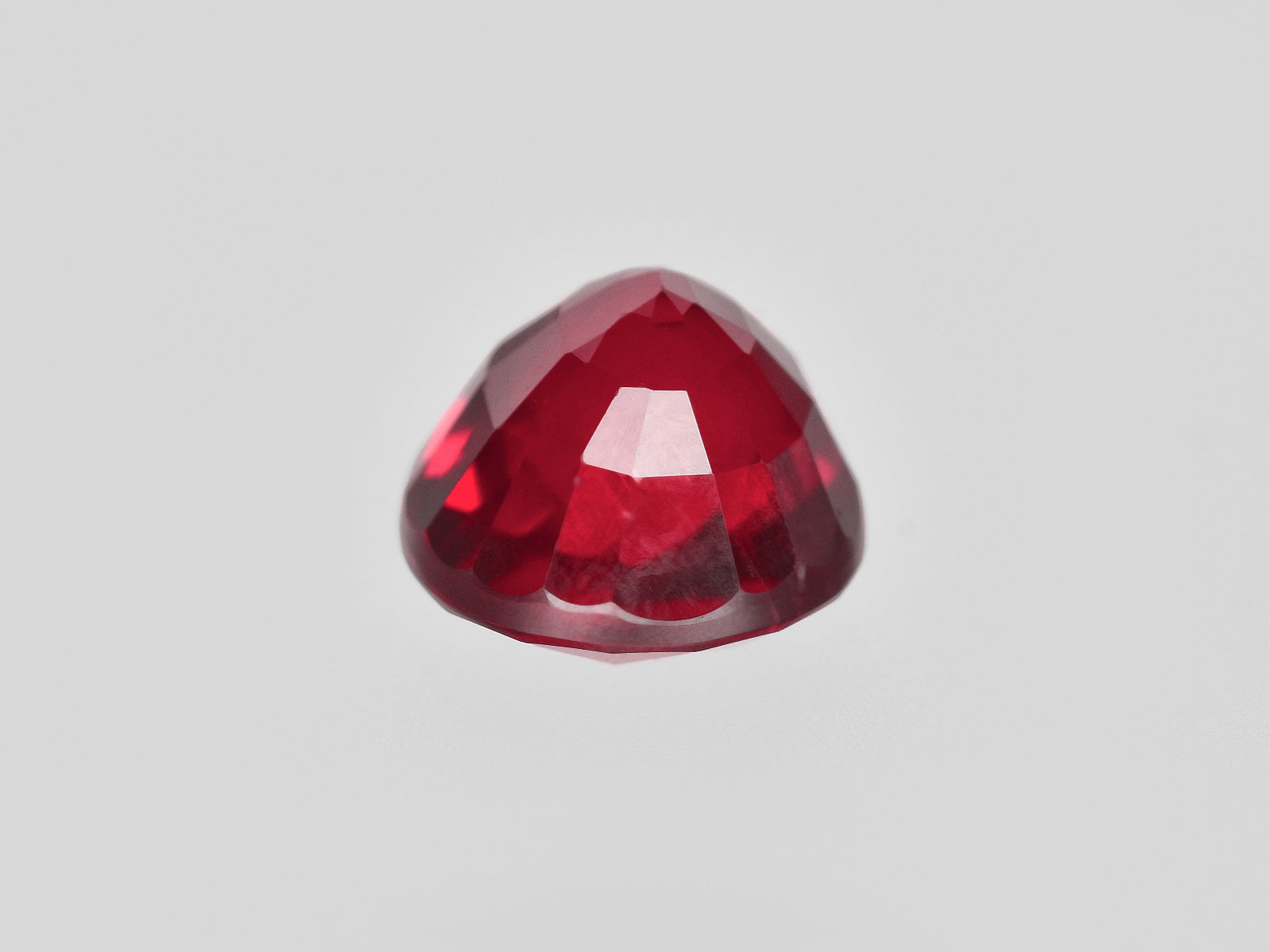 8801393-cushion-fiery-vivid-pigeon-blood-red-grs-mozambique-natural-ruby-2.16-ct