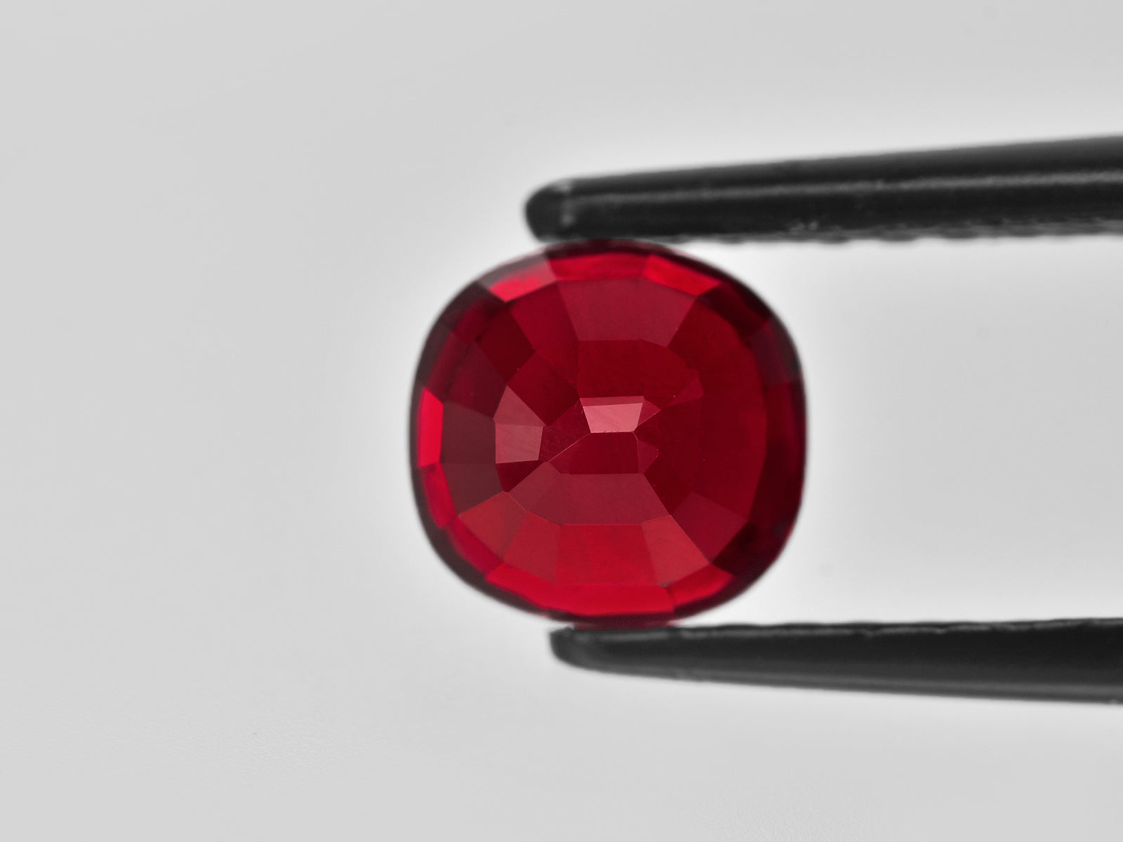 8801394-cushion-fiery-vivid-pigeon-blood-red-grs-mozambique-natural-ruby-2.04-ct