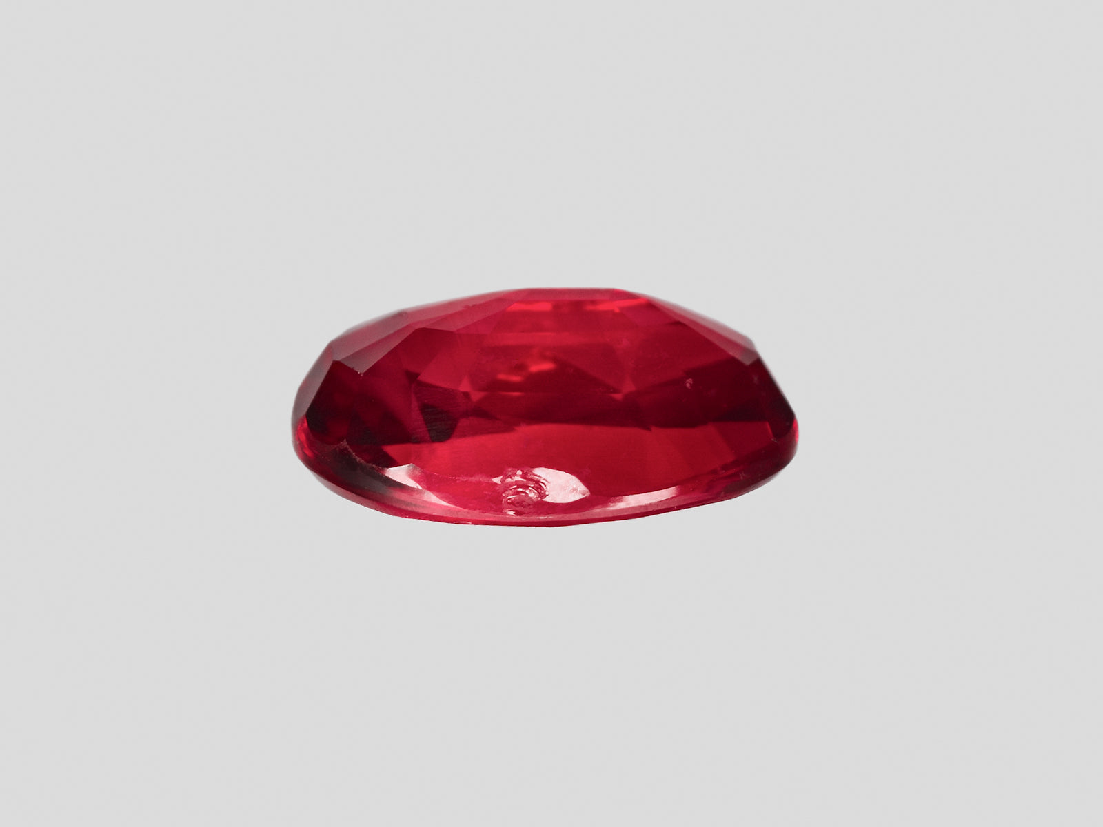 8801395-oval-vivid-neon-pigeon-blood-red-grs-mozambique-natural-ruby-2.02-ct