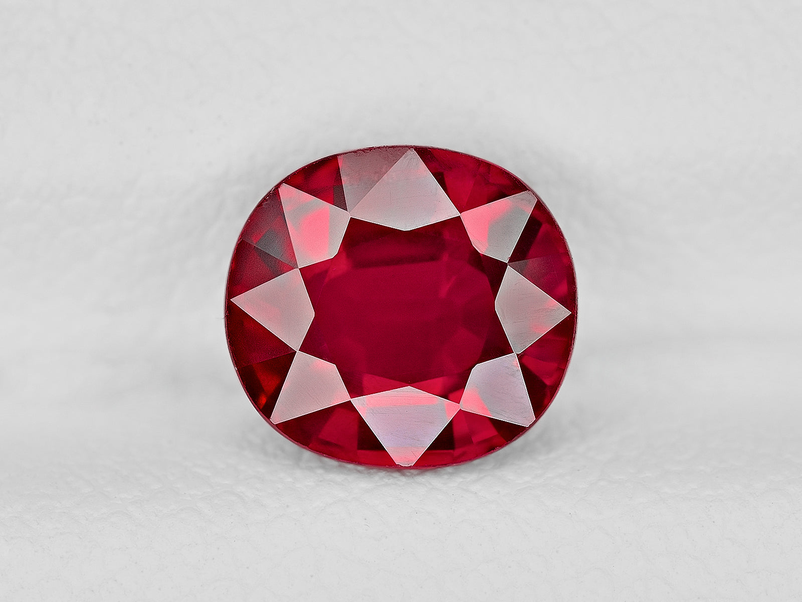 8801398-oval-vivid-pigeon-blood-red-grs-mozambique-natural-ruby-2.04-ct