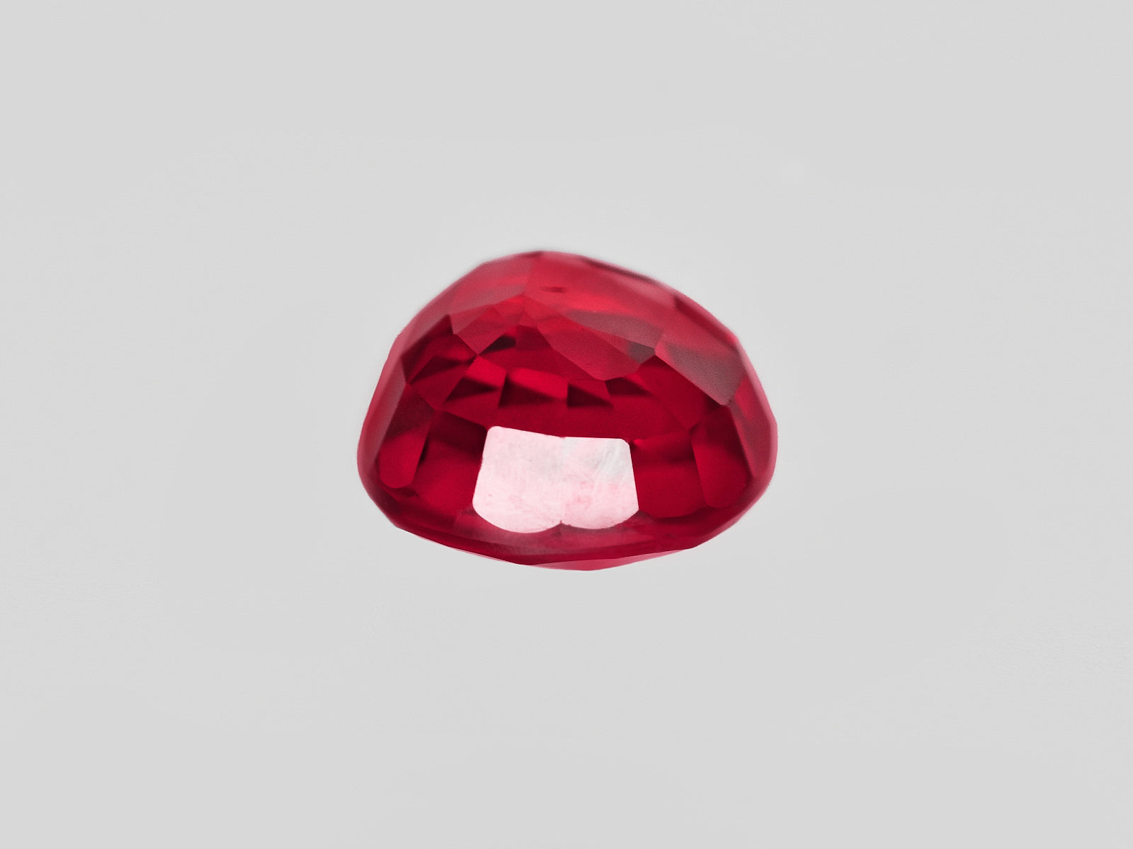 8801400-oval-vivid-pigeon-blood-red-grs-mozambique-natural-ruby-2.03-ct