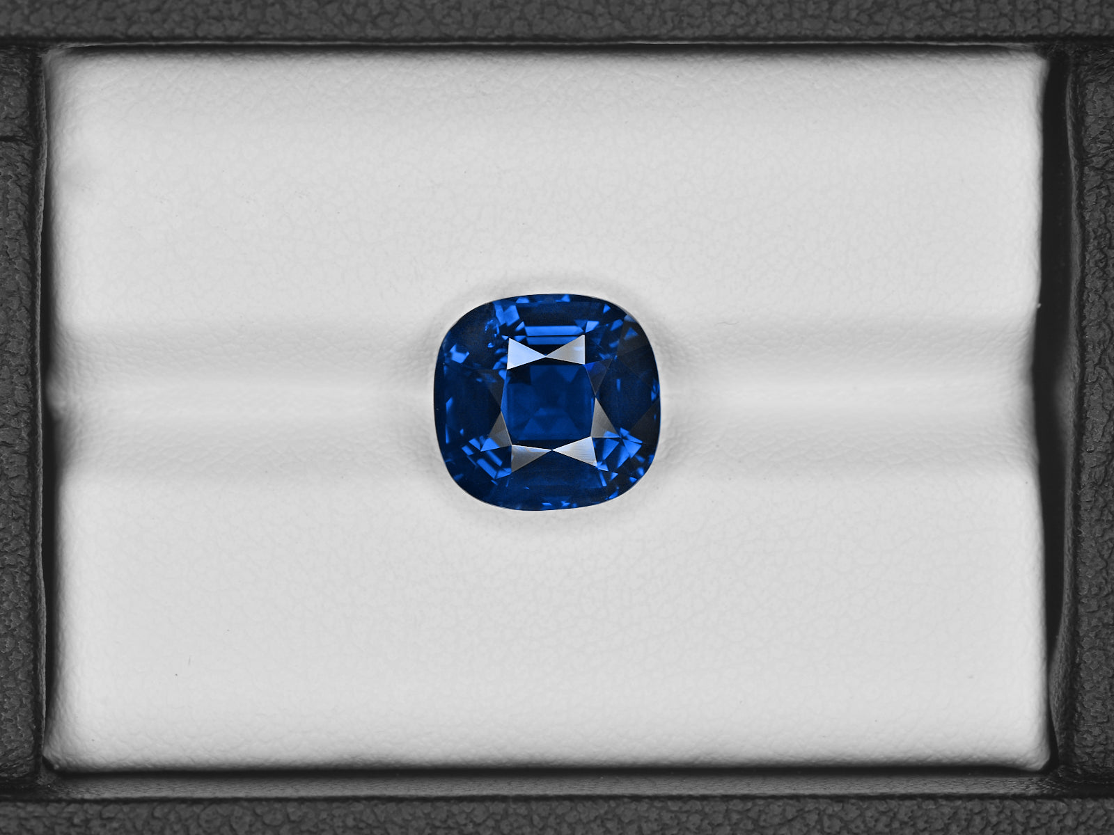 8801363-cushion-fiery-deep-royal-blue-grs-madagascar-natural-blue-sapphire-6.43-ct