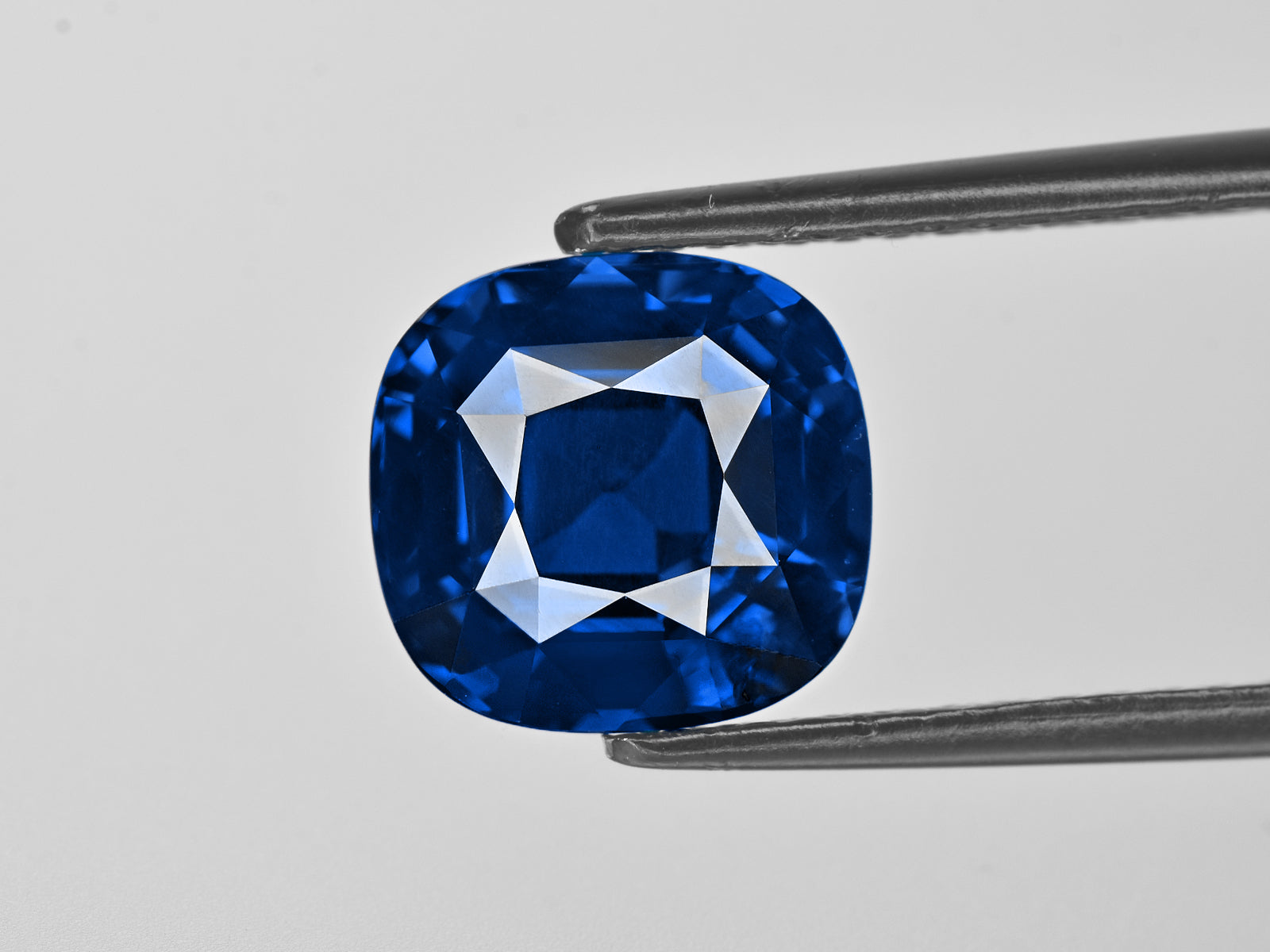 8801363-cushion-fiery-deep-royal-blue-grs-madagascar-natural-blue-sapphire-6.43-ct