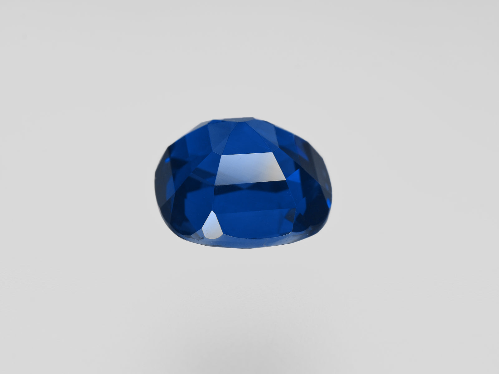 8801363-cushion-fiery-deep-royal-blue-grs-madagascar-natural-blue-sapphire-6.43-ct