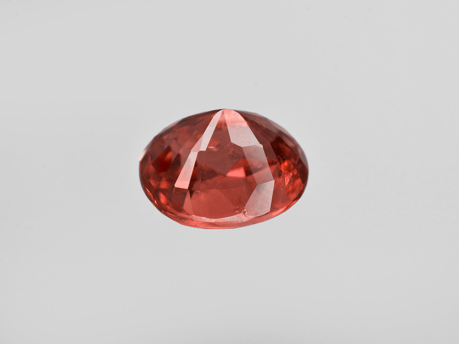 8801364-oval-fiery-rich-pinkish-orange-grs-madagascar-natural-padparadscha-2.55-ct
