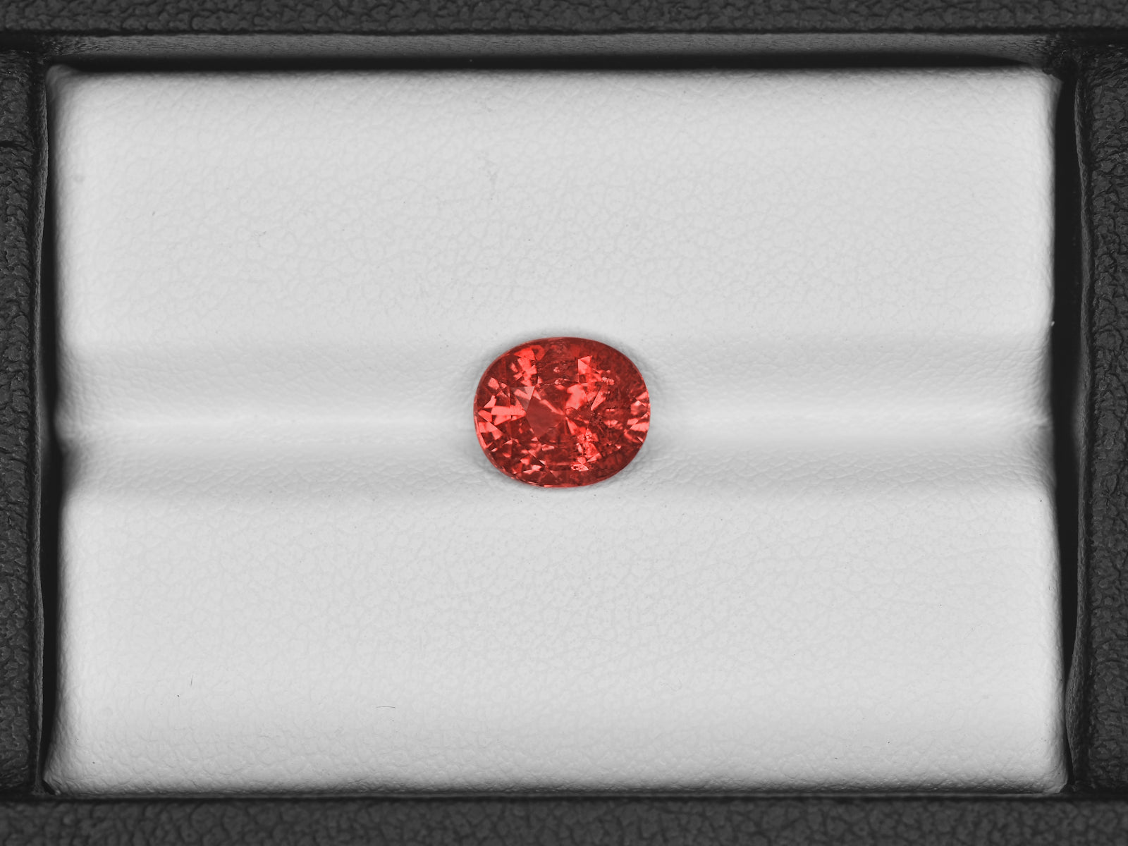 8801364-oval-fiery-rich-pinkish-orange-grs-madagascar-natural-padparadscha-2.55-ct