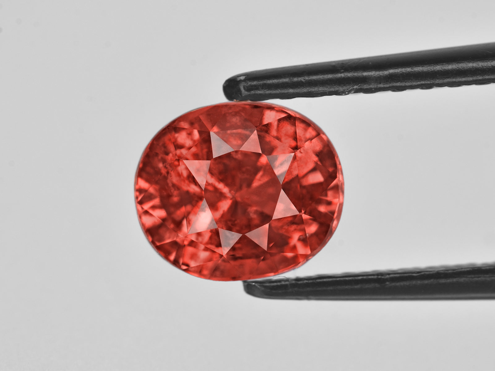 8801364-oval-fiery-rich-pinkish-orange-grs-madagascar-natural-padparadscha-2.55-ct