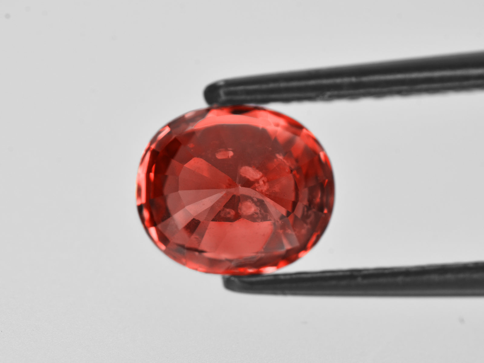 8801364-oval-fiery-rich-pinkish-orange-grs-madagascar-natural-padparadscha-2.55-ct