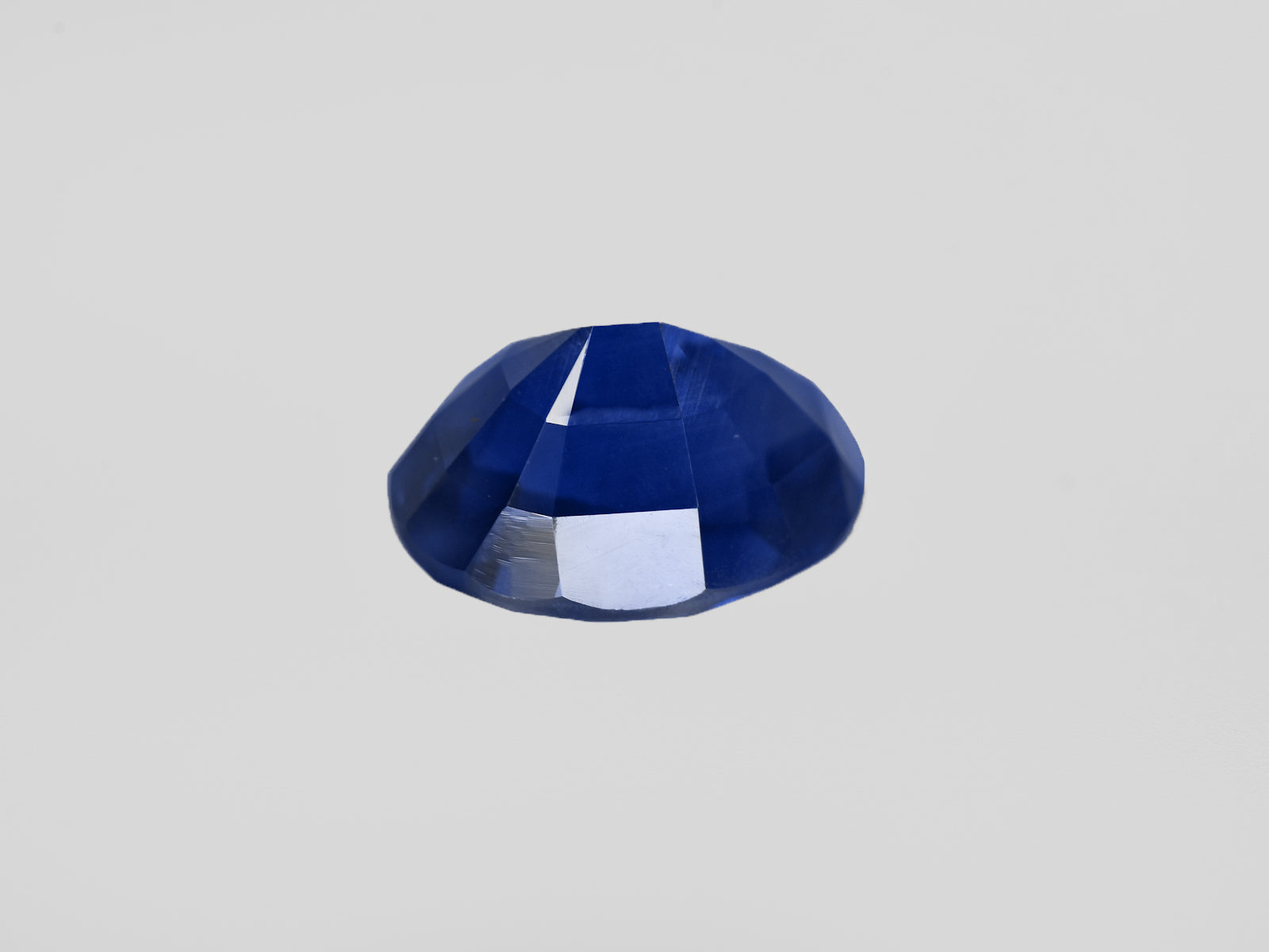 8801844-oval-rich-intense-royal-blue-grs-sri-lanka-natural-blue-sapphire-2.42-ct