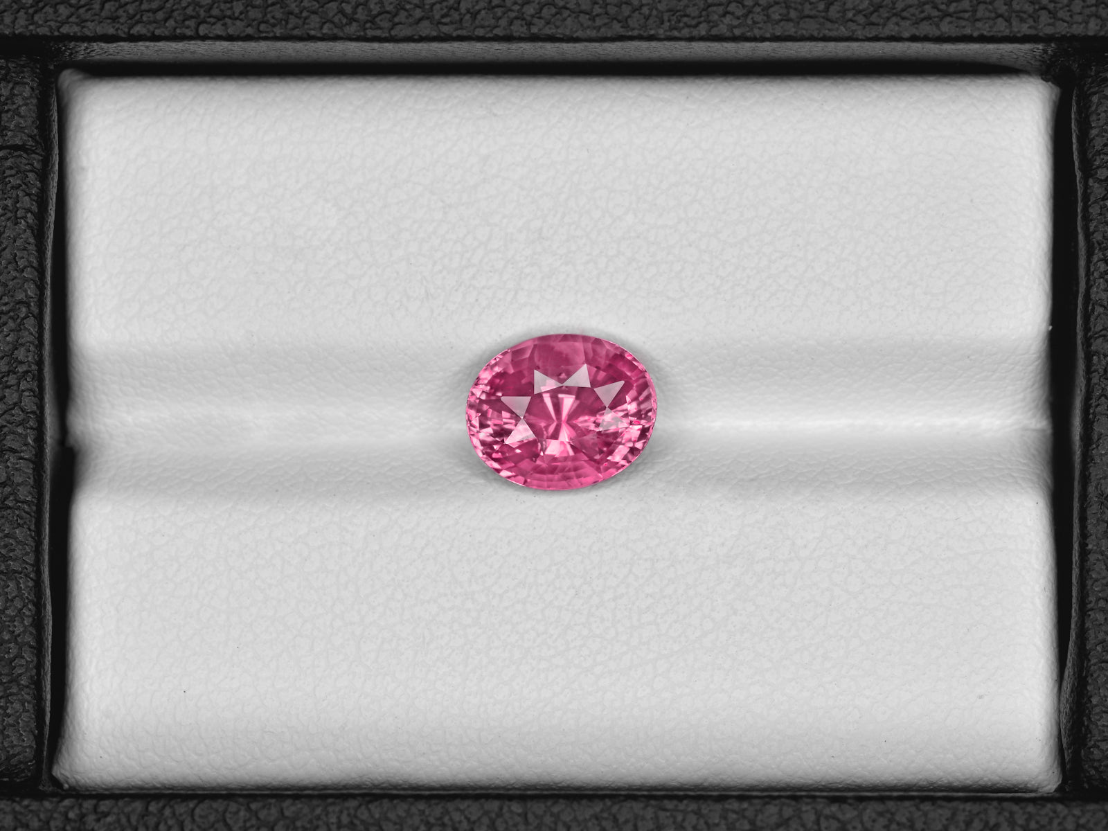 8801368-oval-vivid-bubblegum-pink-gia-tajikistan-natural-spinel-2.61-ct