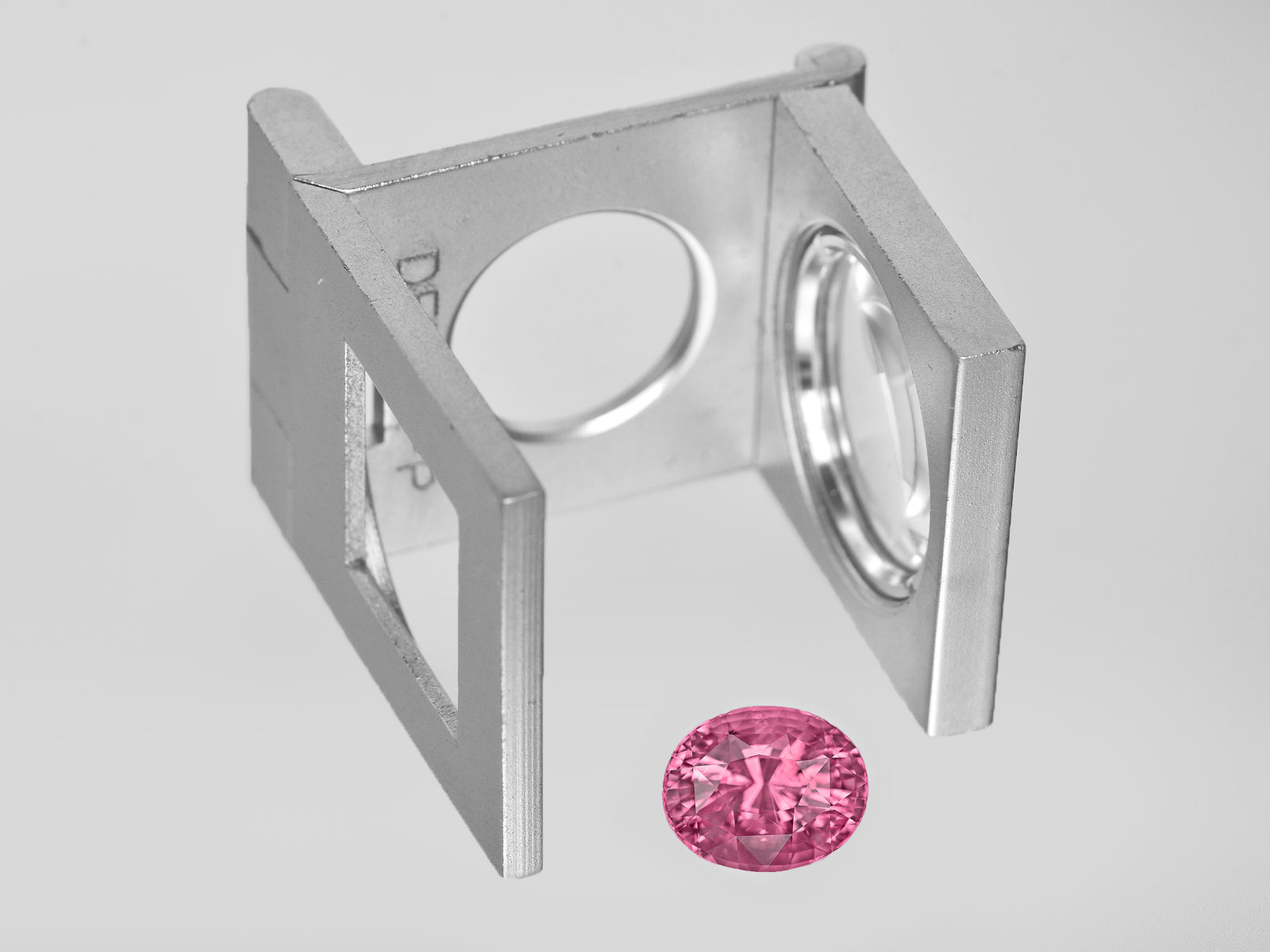 8801368-oval-vivid-bubblegum-pink-gia-tajikistan-natural-spinel-2.61-ct