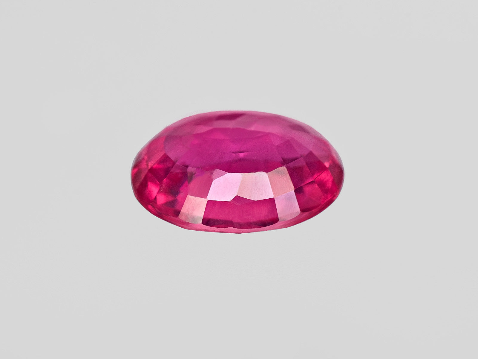 8801846-oval-lustrous-pinkish-red-grs-mozambique-natural-ruby-2.52-ct