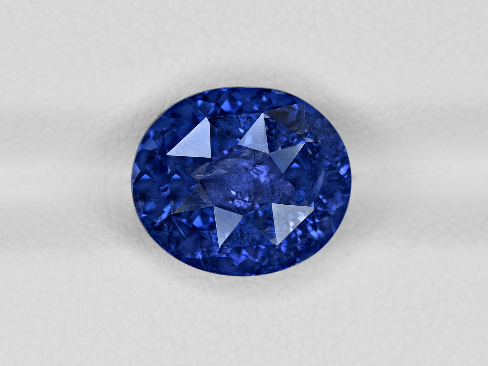 8801850-oval-intense-royal-blue-grs-sri-lanka-natural-blue-sapphire-5.22-ct
