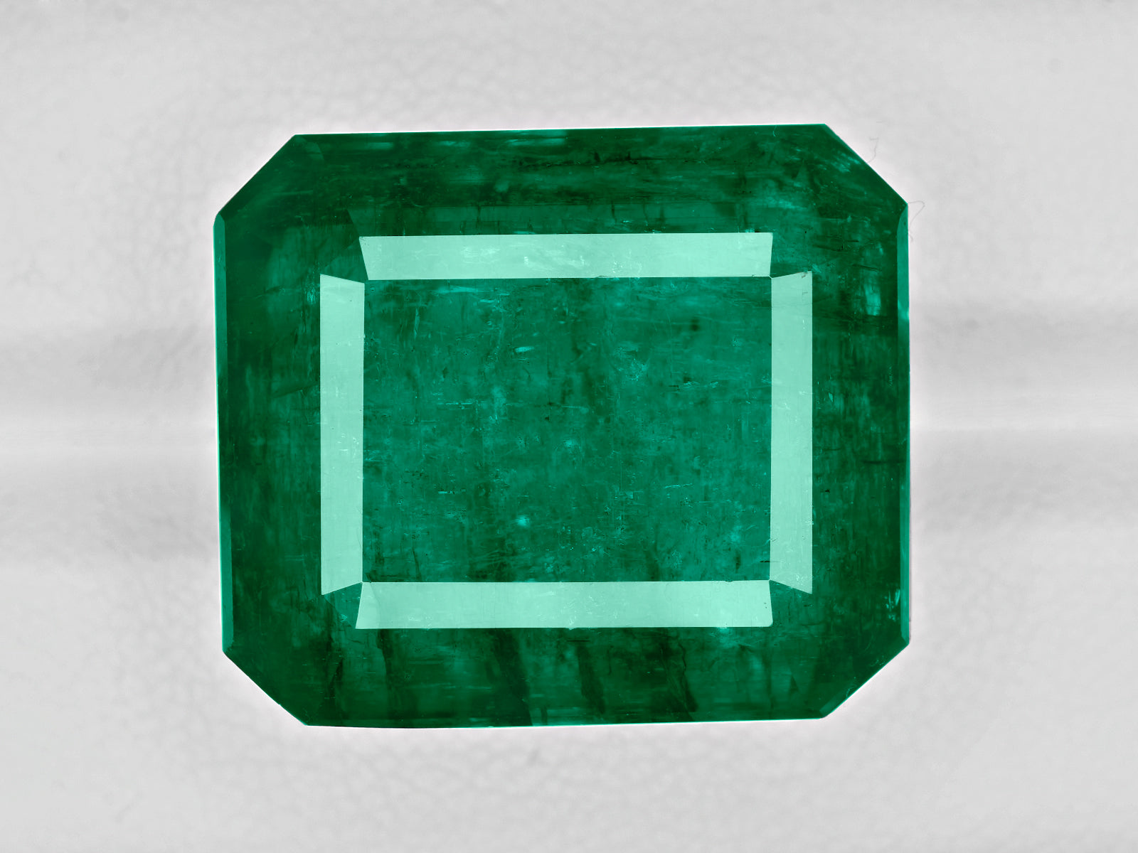 8801837-octagonal-royal-green-grs-zambia-natural-emerald-39.09-ct