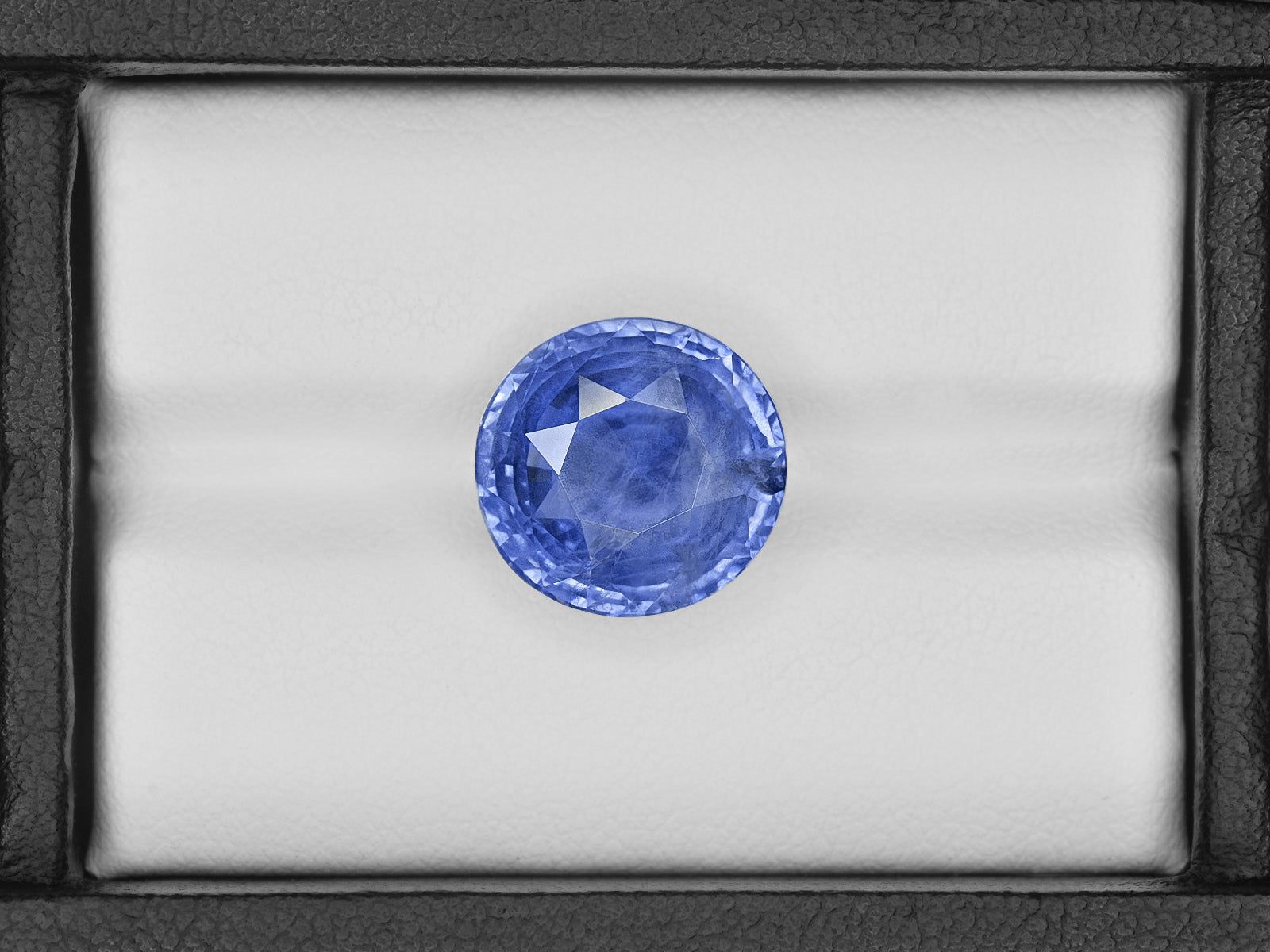 8801839-round-velvety-cornfower-blue-grs-sri-lanka-natural-blue-sapphire-11.65-ct