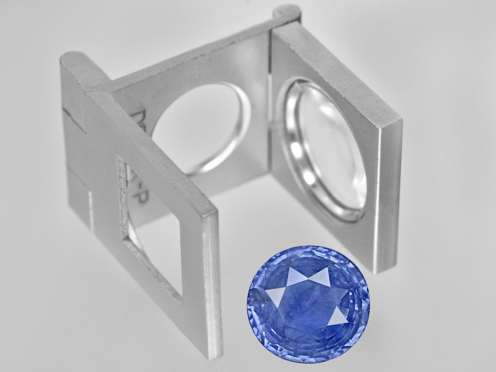 8801839-round-velvety-cornfower-blue-grs-sri-lanka-natural-blue-sapphire-11.65-ct
