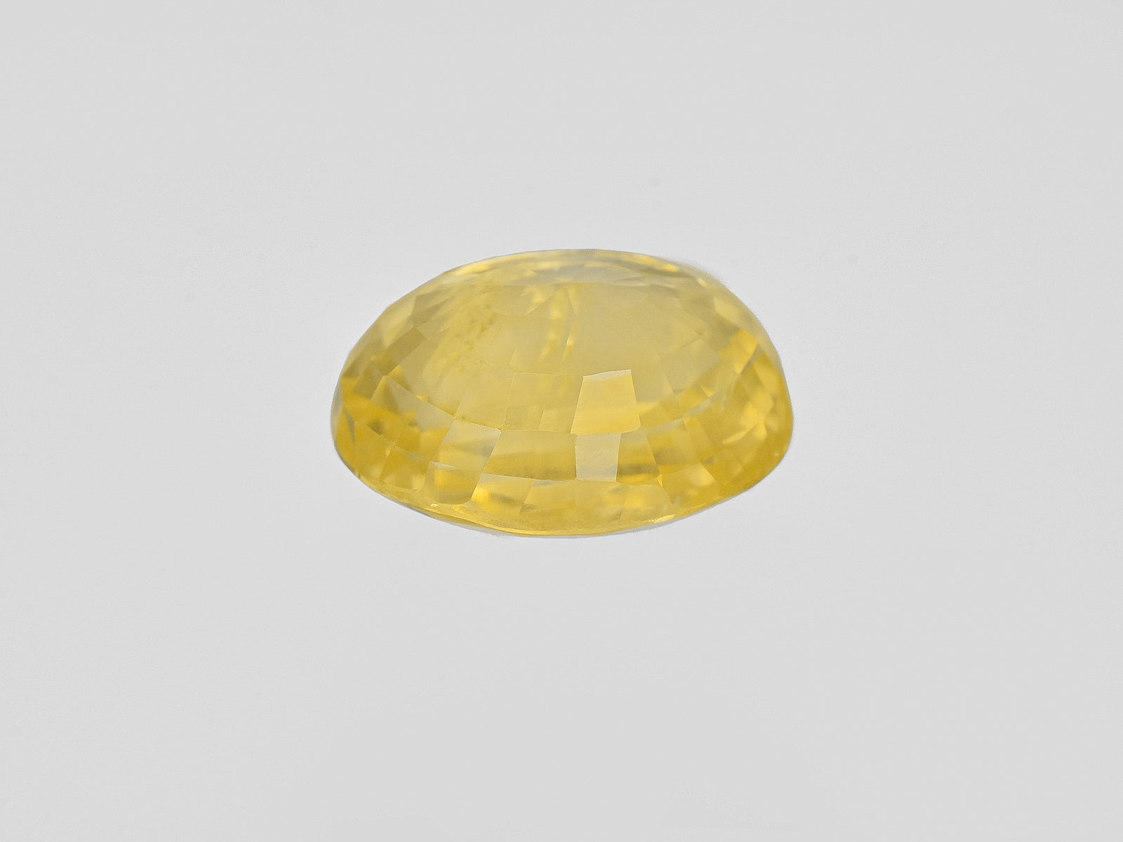 8801526-oval-lustrous-intense-yellow-igi-sri-lanka-natural-yellow-sapphire-9.03-ct