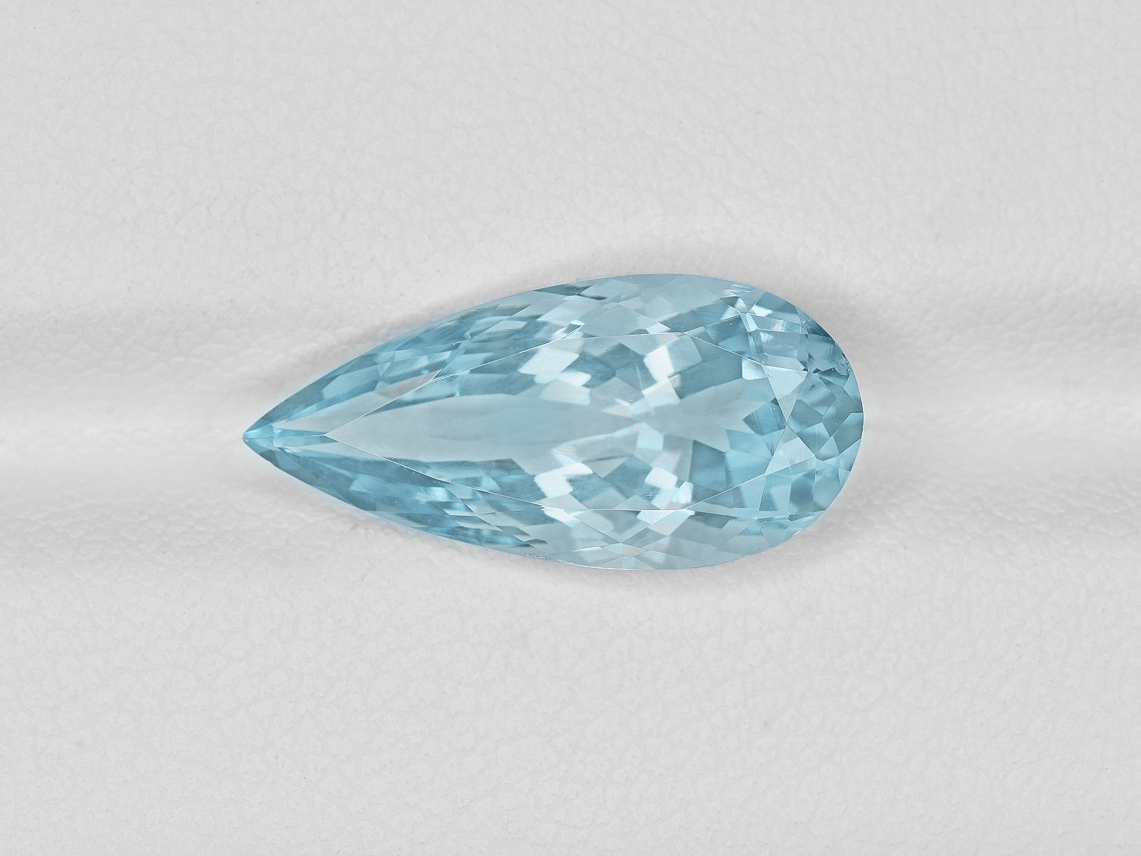 8801513-pear-aqua-blue-igi-india-natural-aquamarine-4.51-ct