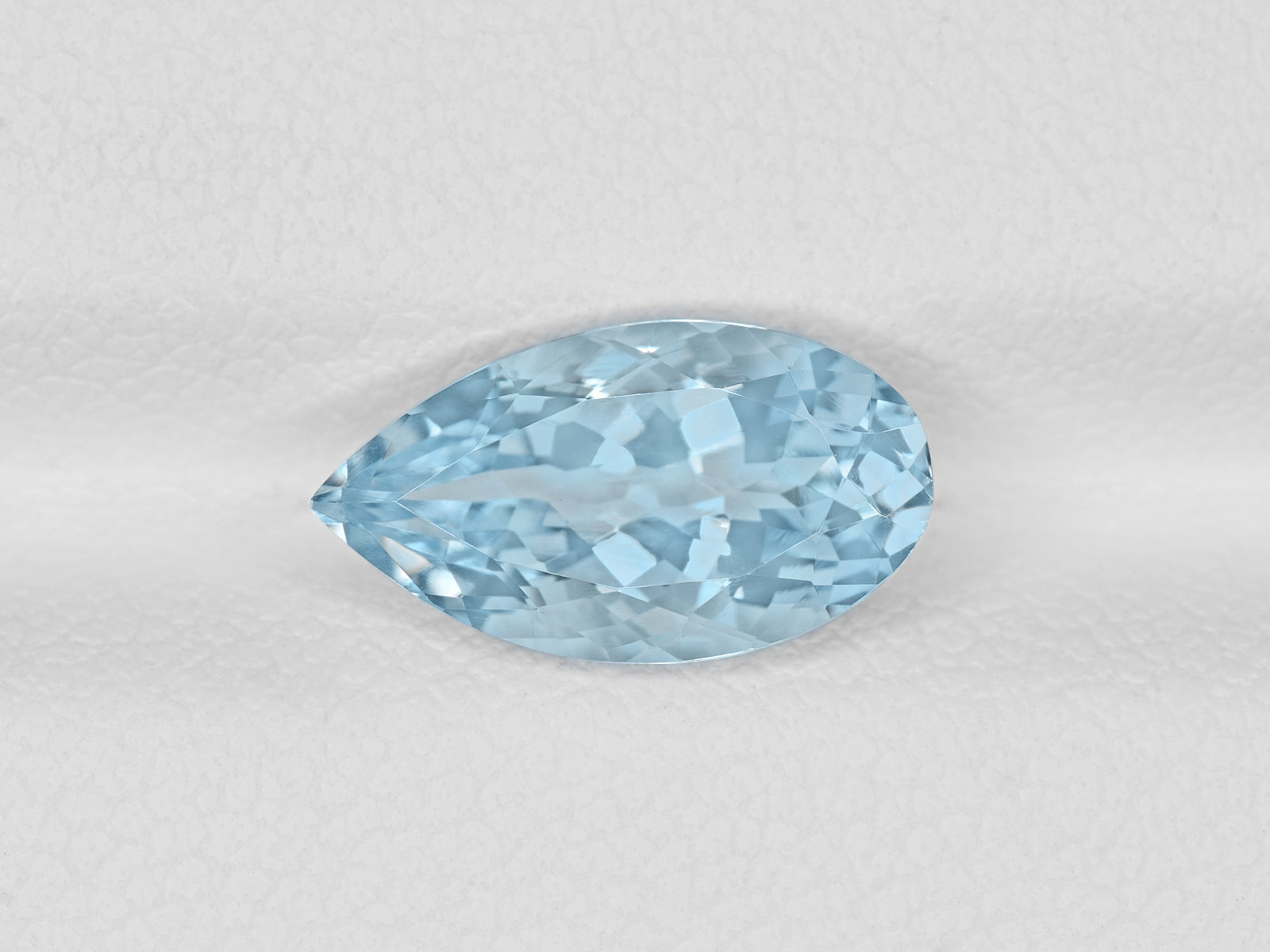 8801517-pear-soft-aqua-blue-india-natural-aquamarine-1.96-ct