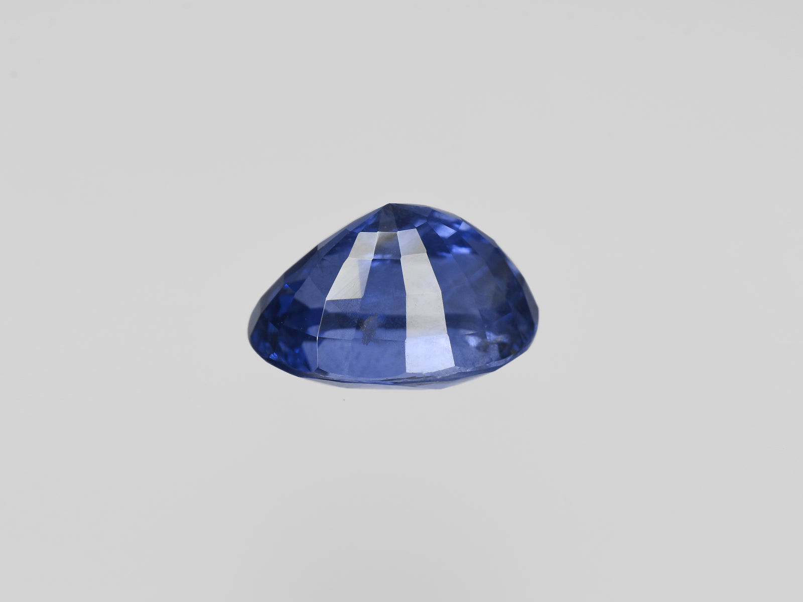 8801527-oval-deep-blue-grs-madagascar-natural-blue-sapphire-5.23-ct