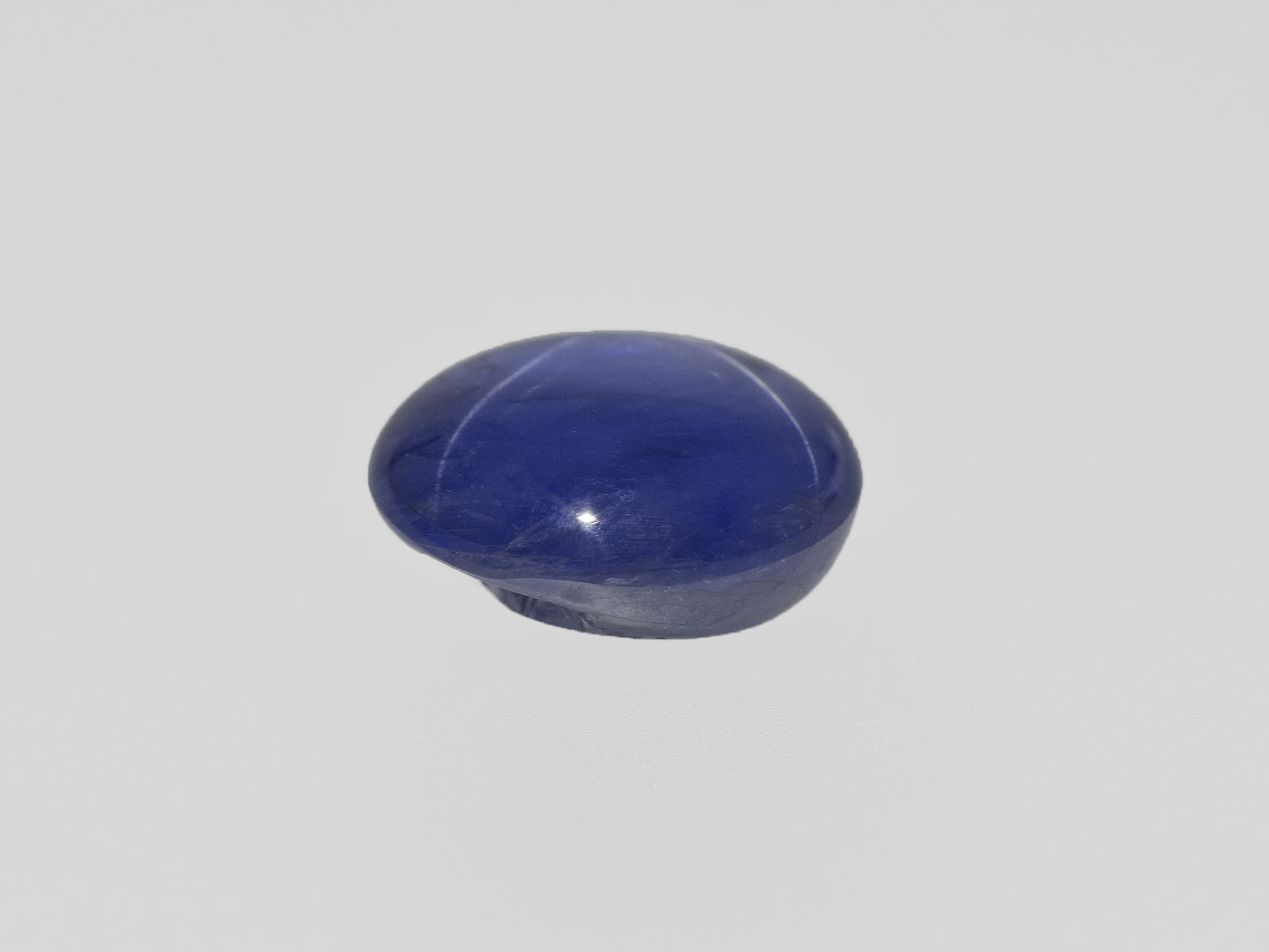 8801530-cabochon-deep-blue-grs-burma-natural-blue-star-sapphire-6.69-ct