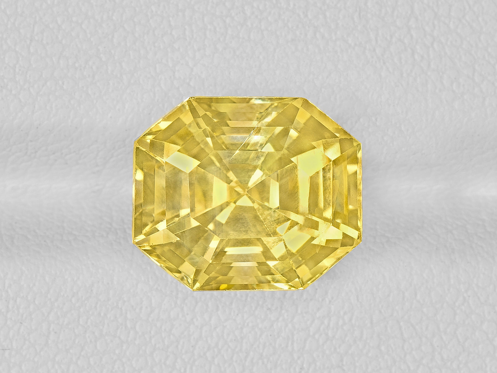 8801902-octagonal-lustrous-intense-yellow-gia-sri-lanka-natural-yellow-sapphire-10.89-ct