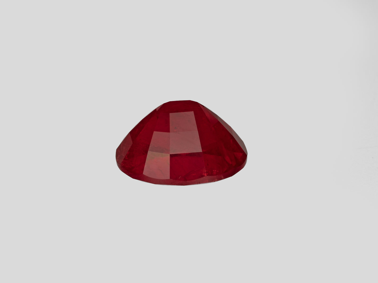 8801667-oval-rich-velvety-pigeon-blood-red-gia-grs-afghanistan-natural-ruby-5.05-ct