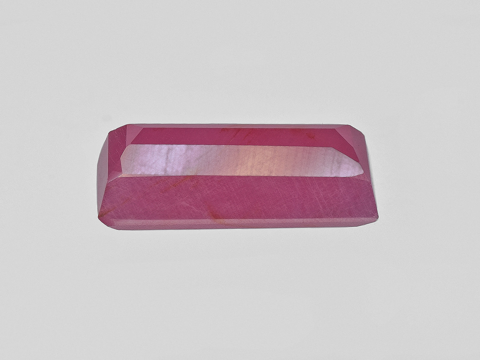 8801703-rectangular-pink-red-igi-guinea-natural-ruby-16.63-ct