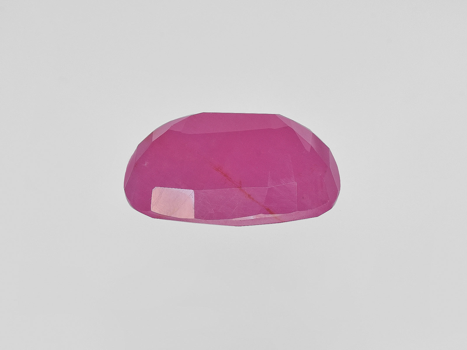 8801705-cushion-bright-pink-red-igi-guinea-natural-ruby-13.28-ct