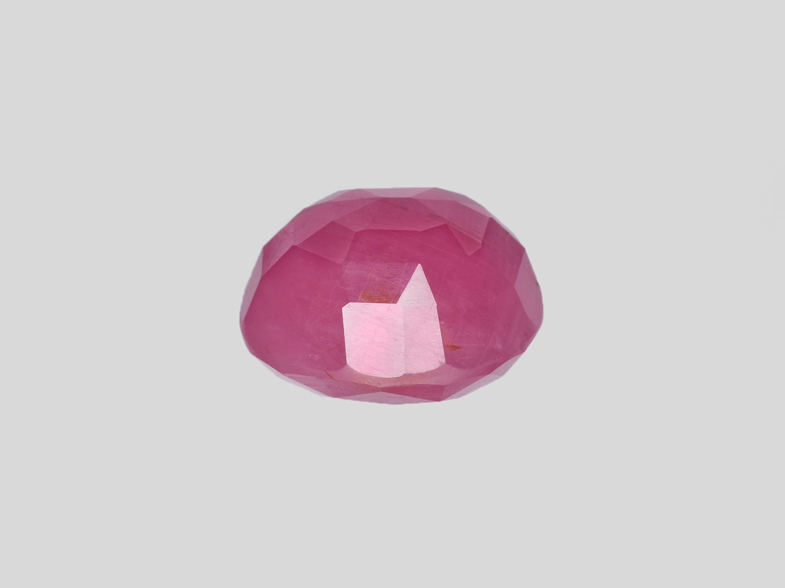 8801717-oval-pink-red-igi-guinea-natural-ruby-9.49-ct