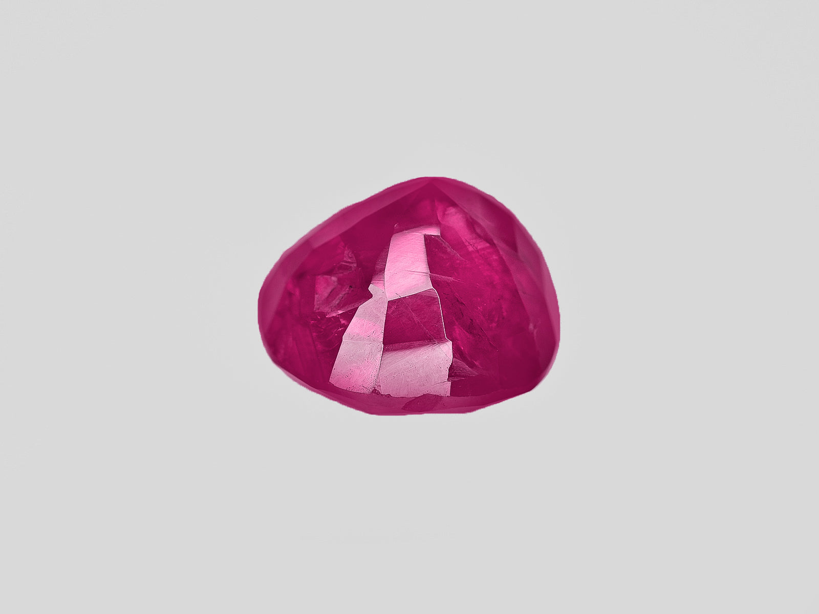 8801904-cushion-deep-purplish-red-gia-burma-natural-ruby-3.49-ct