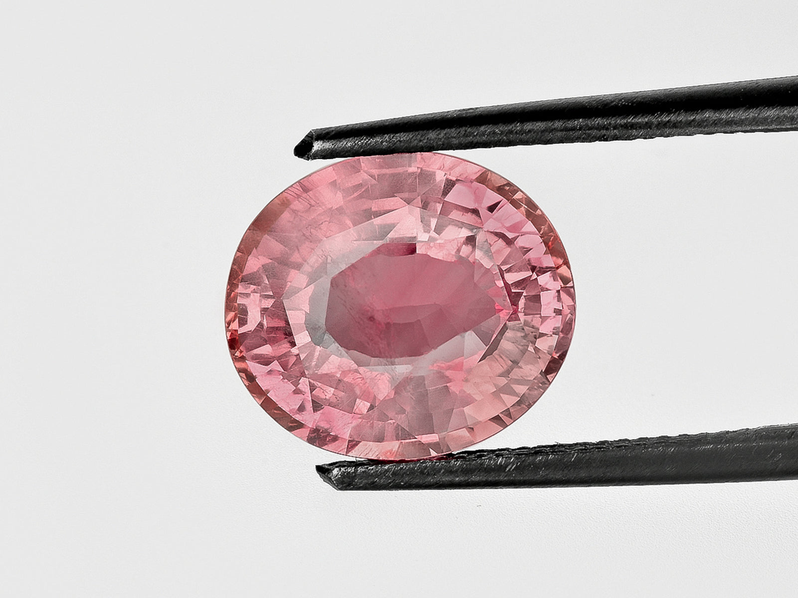 8801669-oval-pinkish-orange-aigs-sri-lanka-natural-padparadscha-5.03-ct