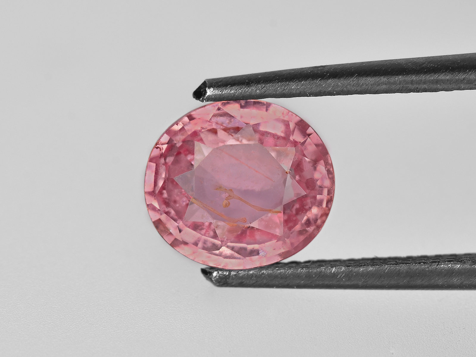 8801674-oval-orangy-pink-gia-madagascar-natural-padparadscha-1.95-ct