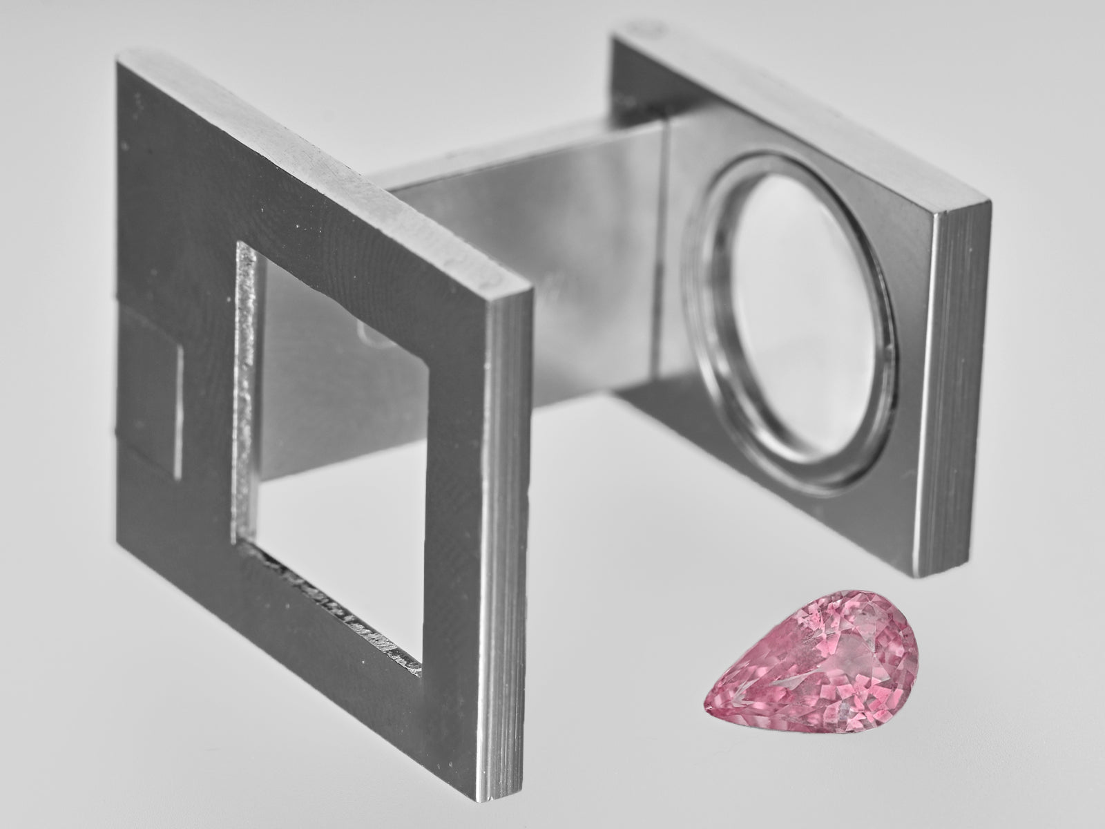 8801675-pear-orangy-pink-gia-madagascar-natural-padparadscha-1.77-ct