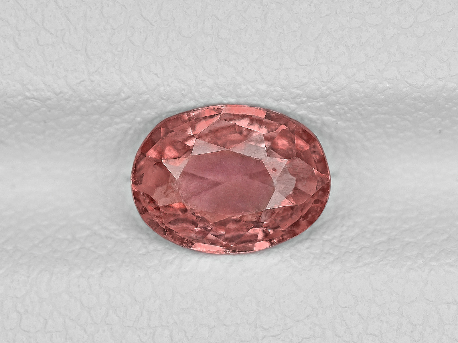 8801680-oval-pinkish-orange-gia-madagascar-natural-padparadscha-1.32-ct