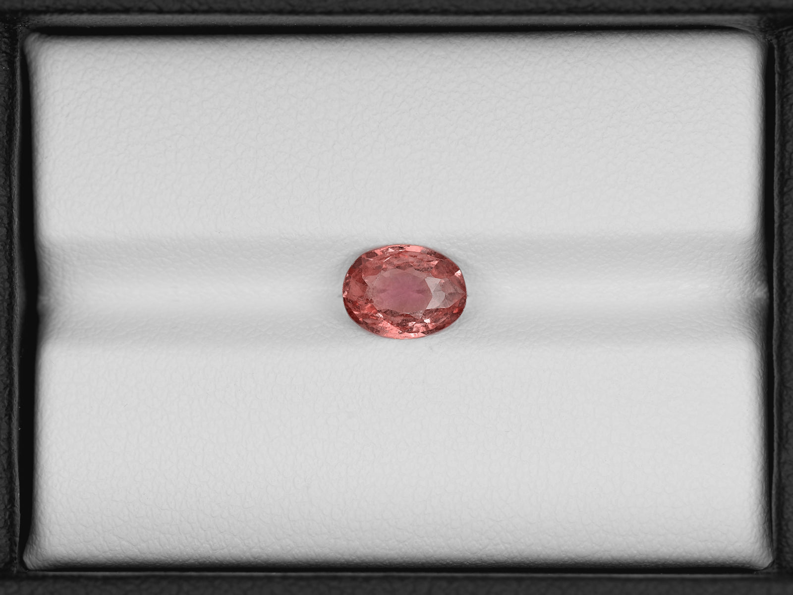8801680-oval-pinkish-orange-gia-madagascar-natural-padparadscha-1.32-ct