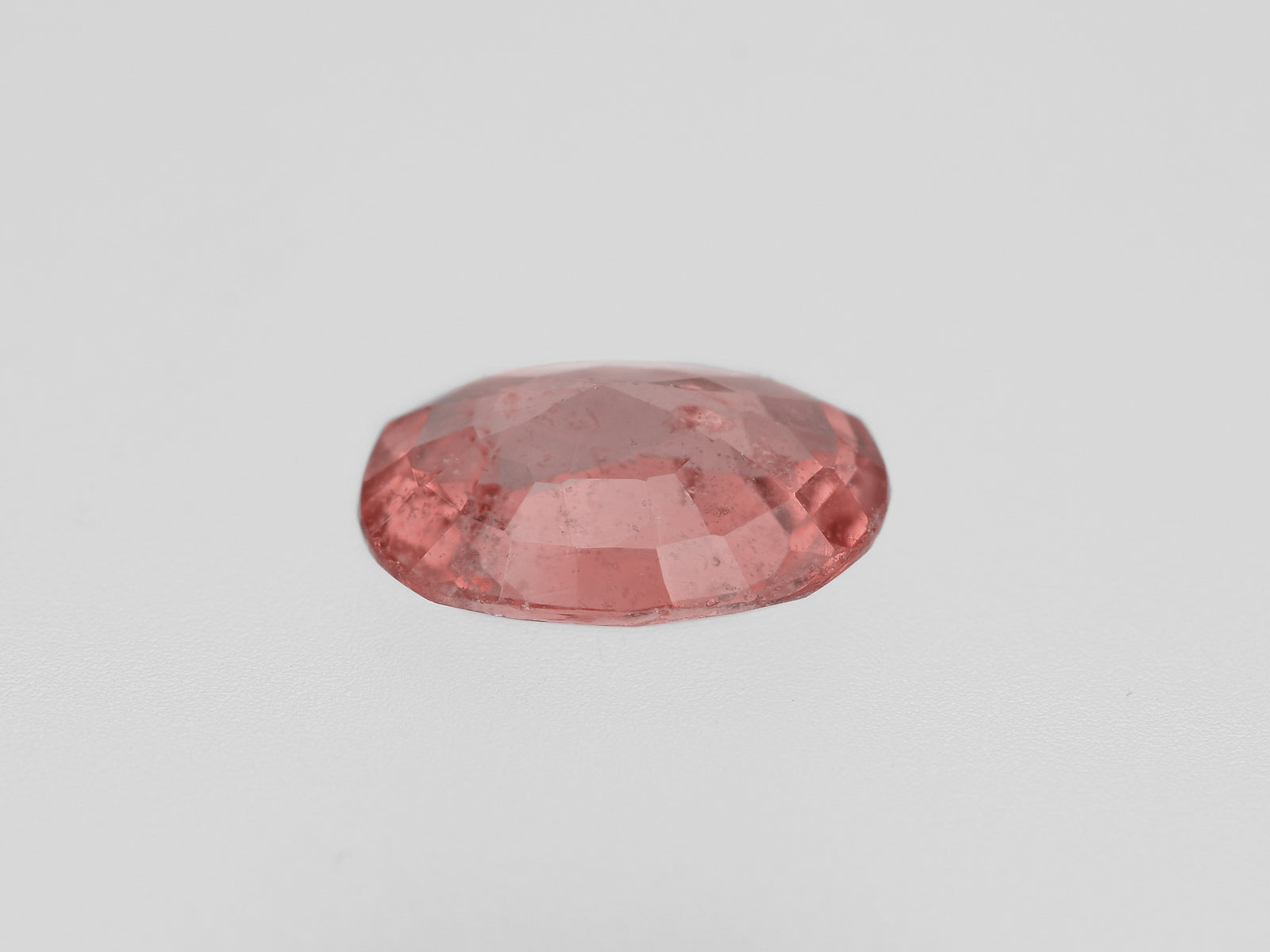 8801680-oval-pinkish-orange-gia-madagascar-natural-padparadscha-1.32-ct
