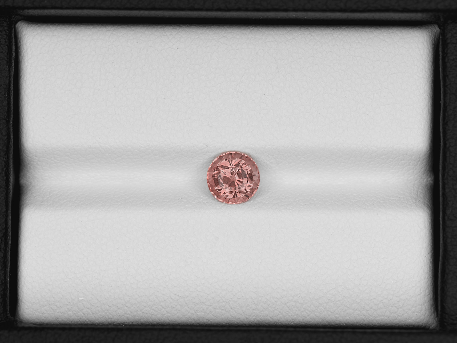 8801684-round-fiery-pinkish-orange-gia-madagascar-natural-padparadscha-1.14-ct