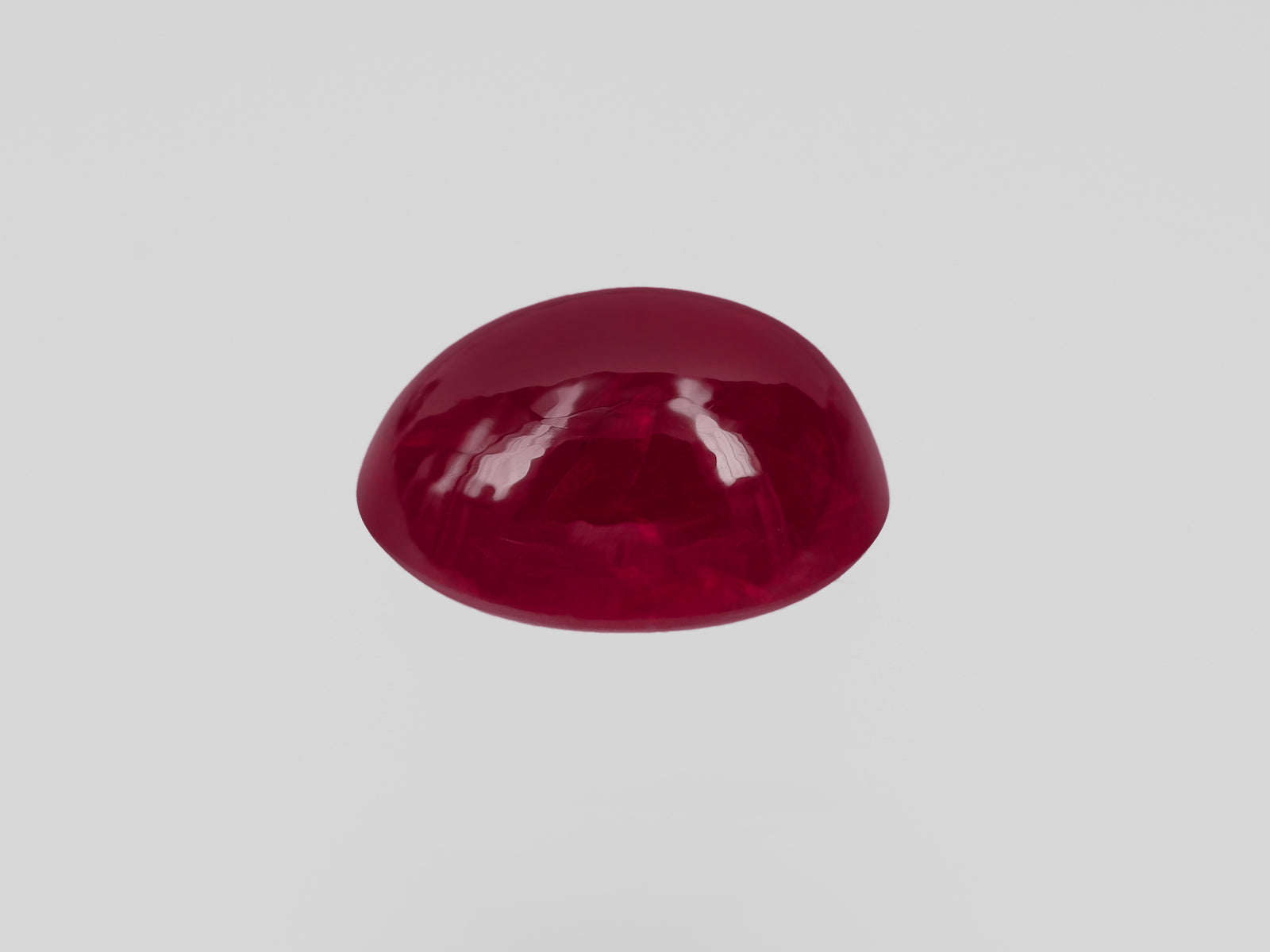 8801690-cabochon-pigeon-blood-red-grs-kashmir-natural-ruby-5.04-ct
