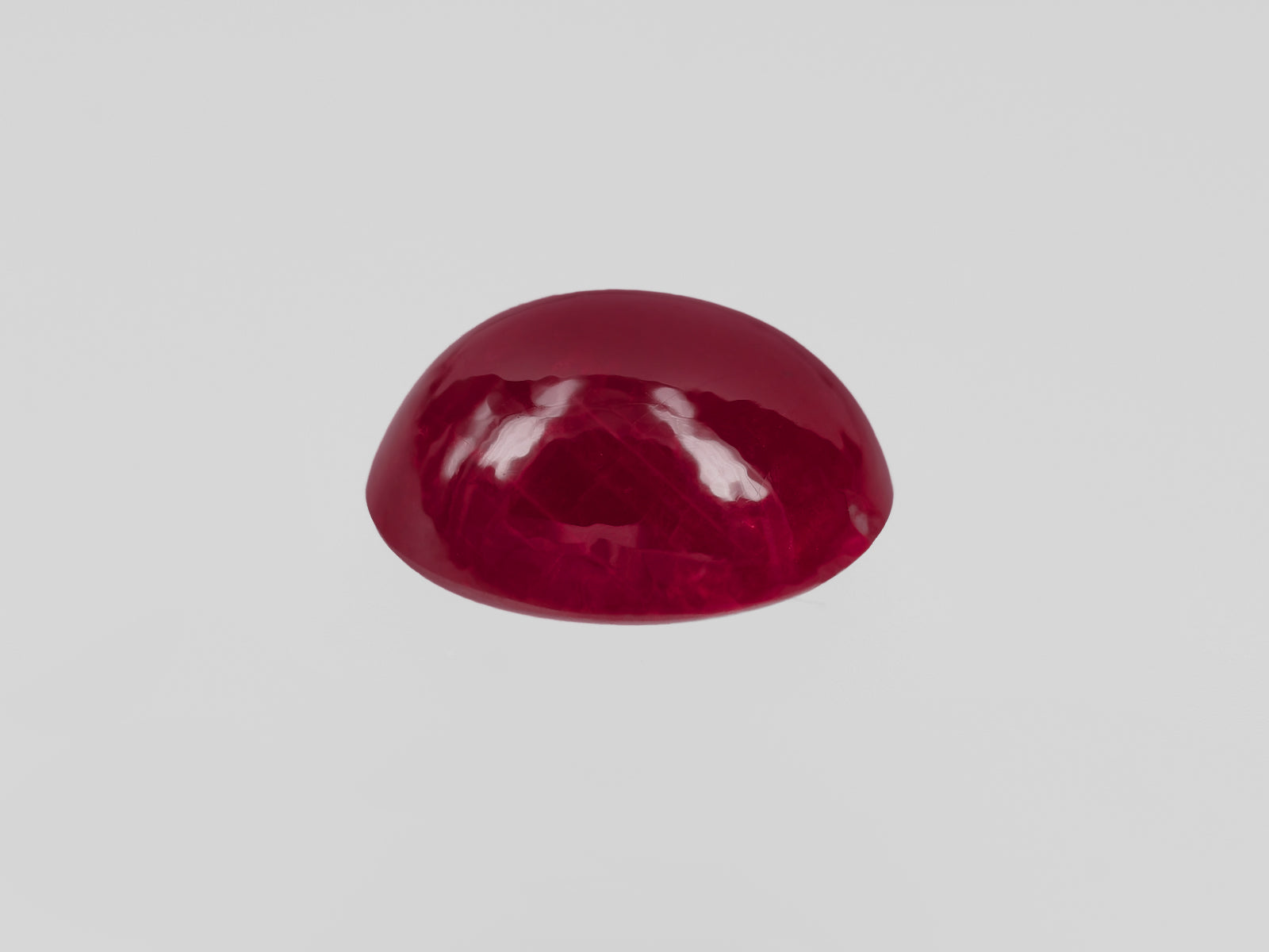 8801690-cabochon-pigeon-blood-red-grs-kashmir-natural-ruby-5.04-ct