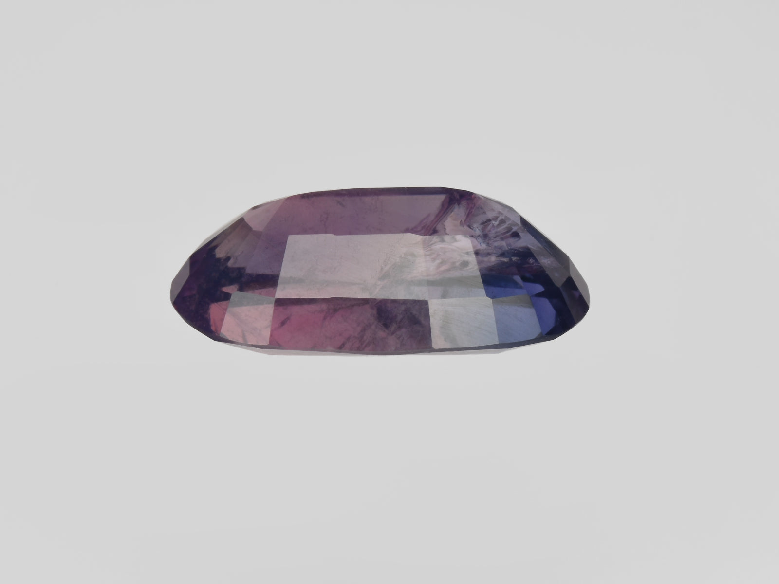 8801691-oval-brownish-purple-blue-grs-kashmir-natural-other-fancy-sapphire-6.64-ct