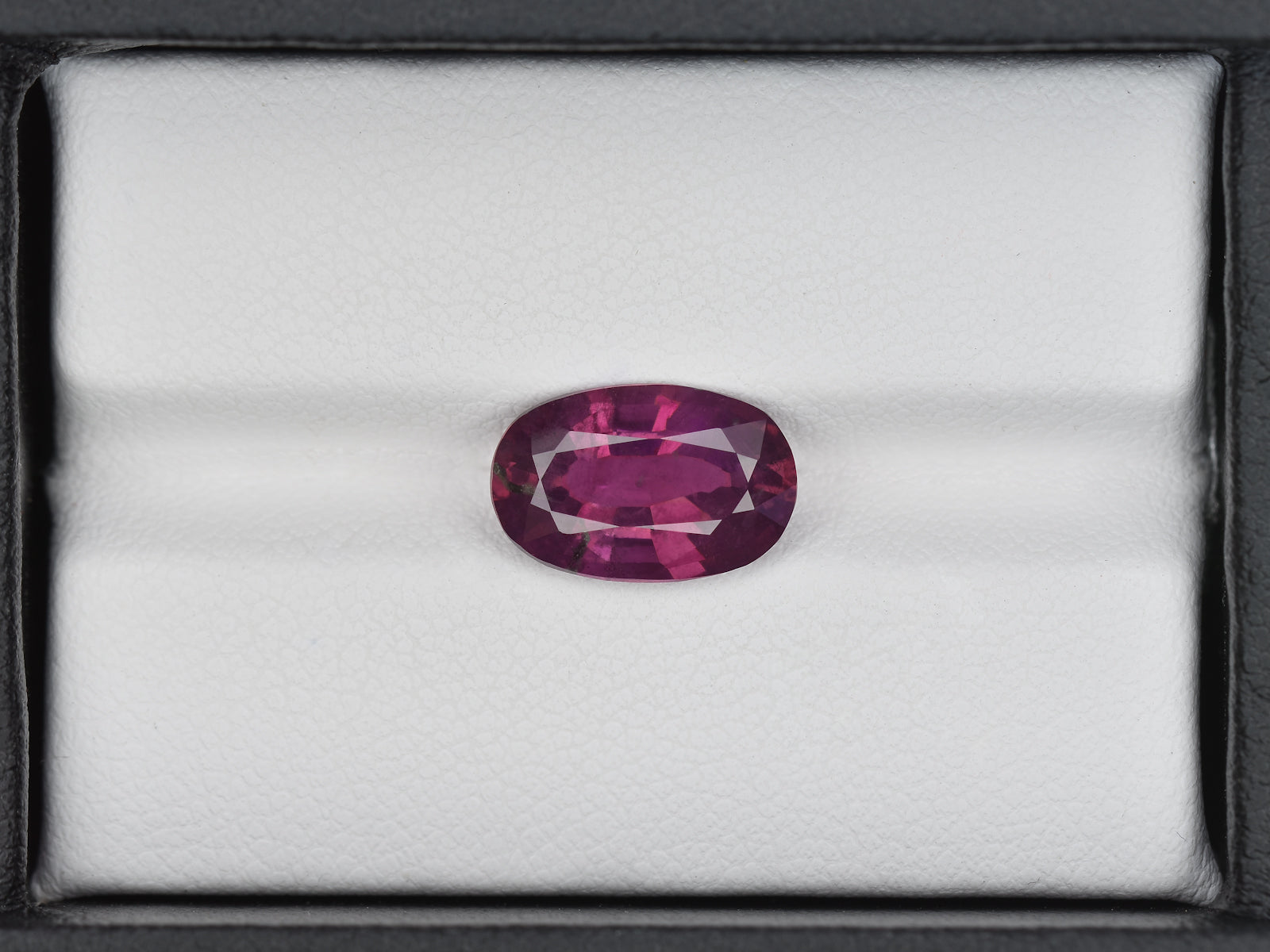 8801694-oval-intense-purplish-red-grs-kashmir-natural-ruby-3.87-ct
