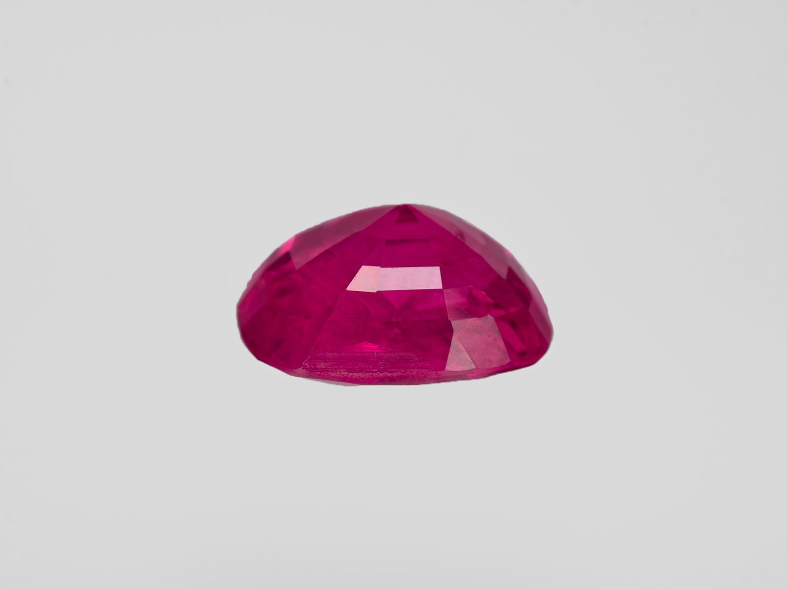 8801771-cushion-fiery-vivid-pinkish-red-gii-burma-natural-ruby-3.12-ct