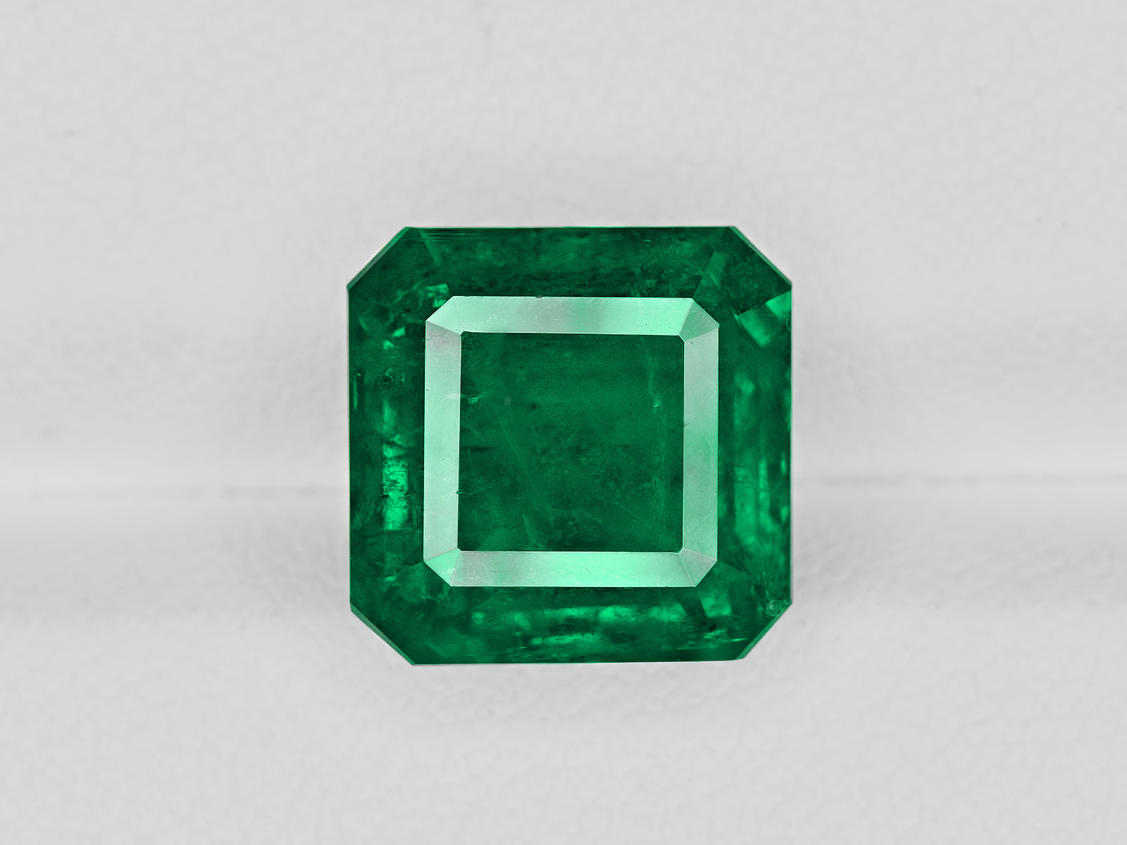 8801778-octagonal-rich-royal-green-grs-zambia-natural-emerald-7.16-ct