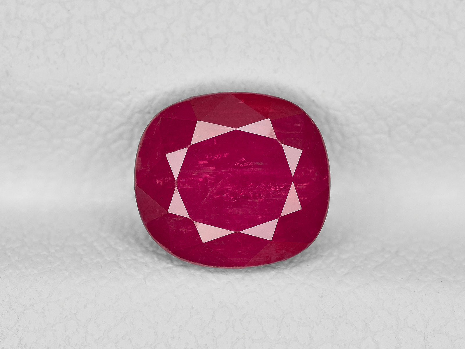 8801860-cushion-deep-pinkish-red-igi-afghanistan-natural-ruby-2.22-ct