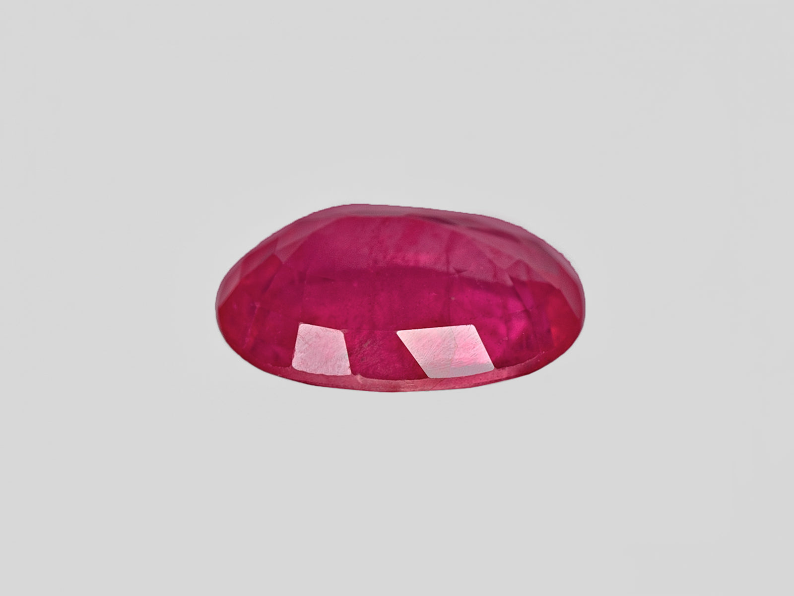 8801862-oval-velvety-deep-pinkish-red-igi-afghanistan-natural-ruby-1.82-ct